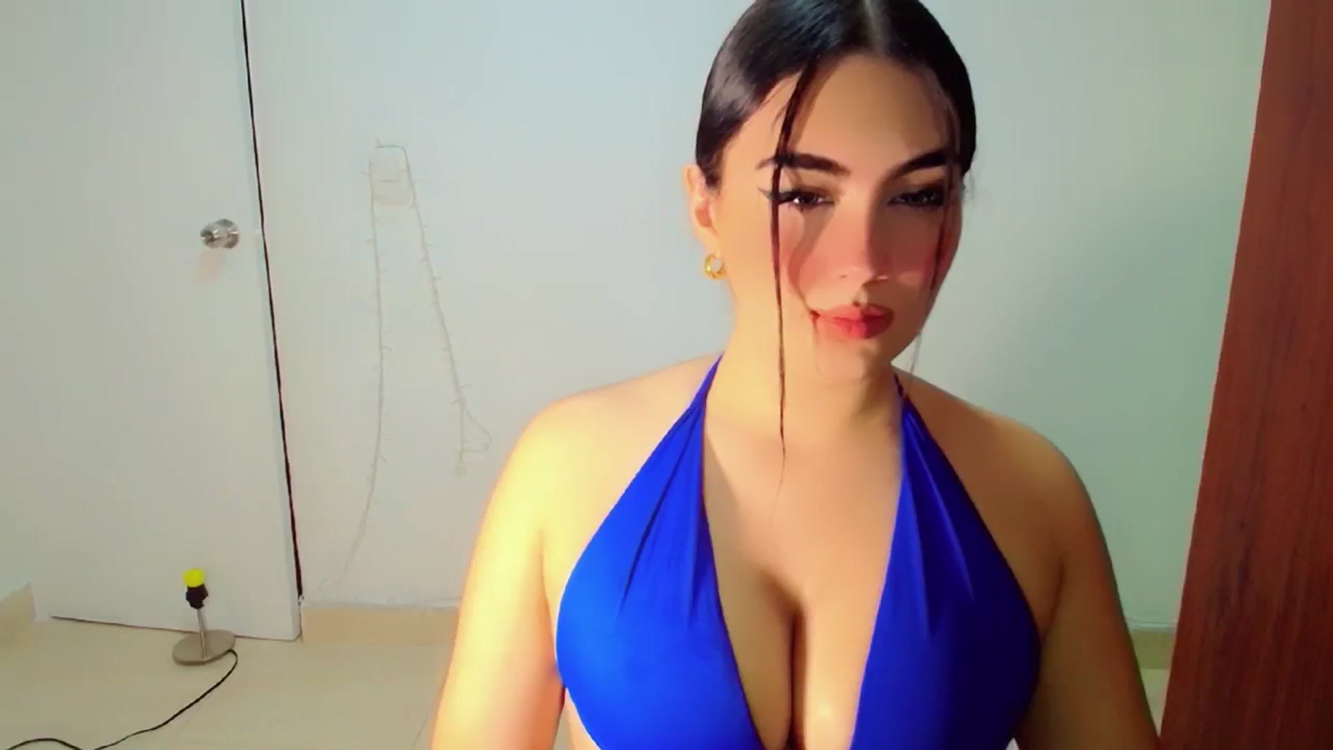 Gallery image thumbnail from YoungGirl's myfreecams stream on, 02/01/2024, 09:41 image 1 of 20