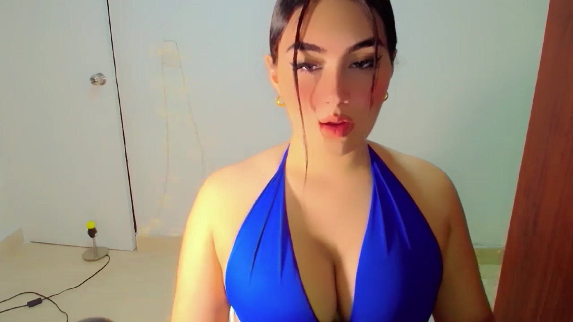 Gallery image thumbnail from YoungGirl's myfreecams stream on, 02/01/2024, 09:41 image 17 of 20