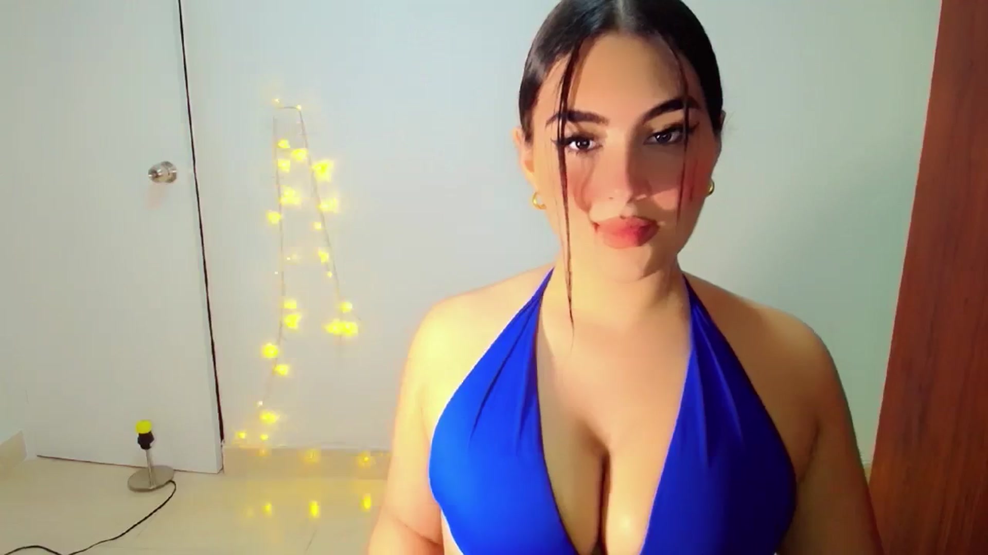 Gallery image thumbnail from YoungGirl's myfreecams stream on, 02/01/2024, 09:41 image 3 of 20