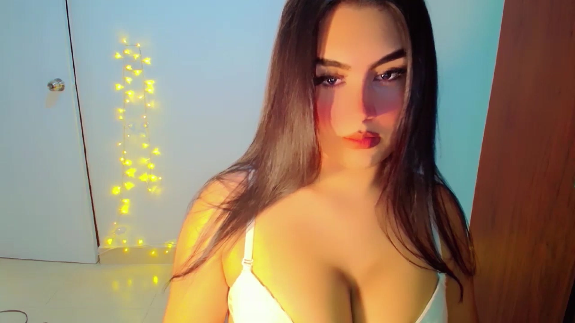 Gallery image thumbnail from YoungGirl's myfreecams stream on, 02/03/2024, 09:10 image 2 of 20