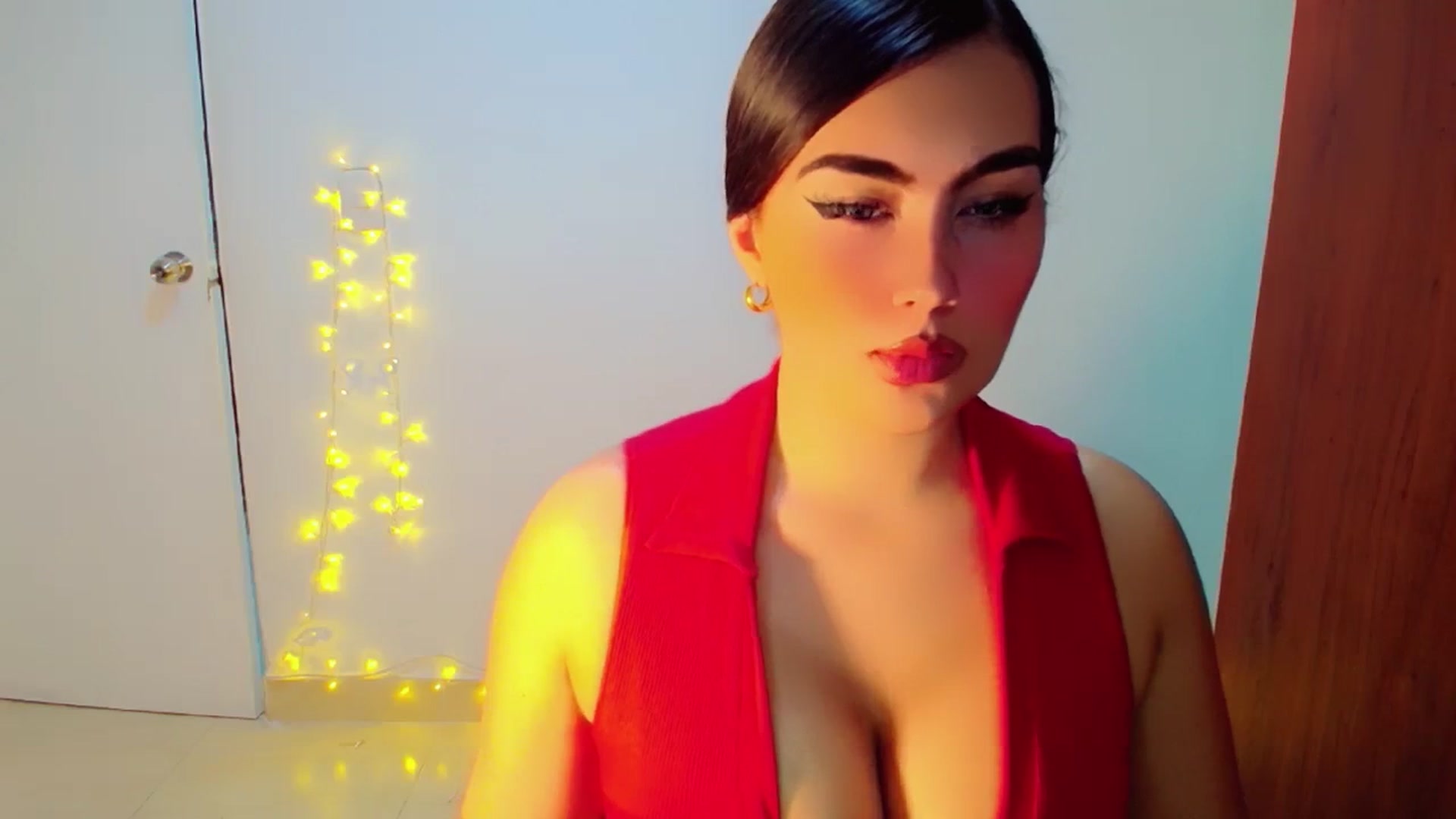 Gallery image thumbnail from YoungGirl's myfreecams stream on, 02/09/2024, 09:23 image 13 of 20