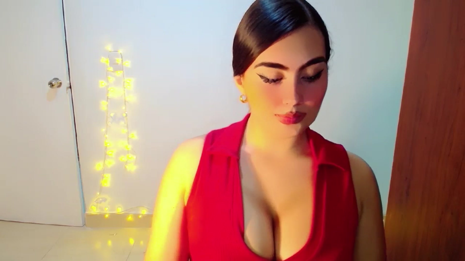Gallery image thumbnail from YoungGirl's myfreecams stream on, 02/09/2024, 09:23 image 14 of 20