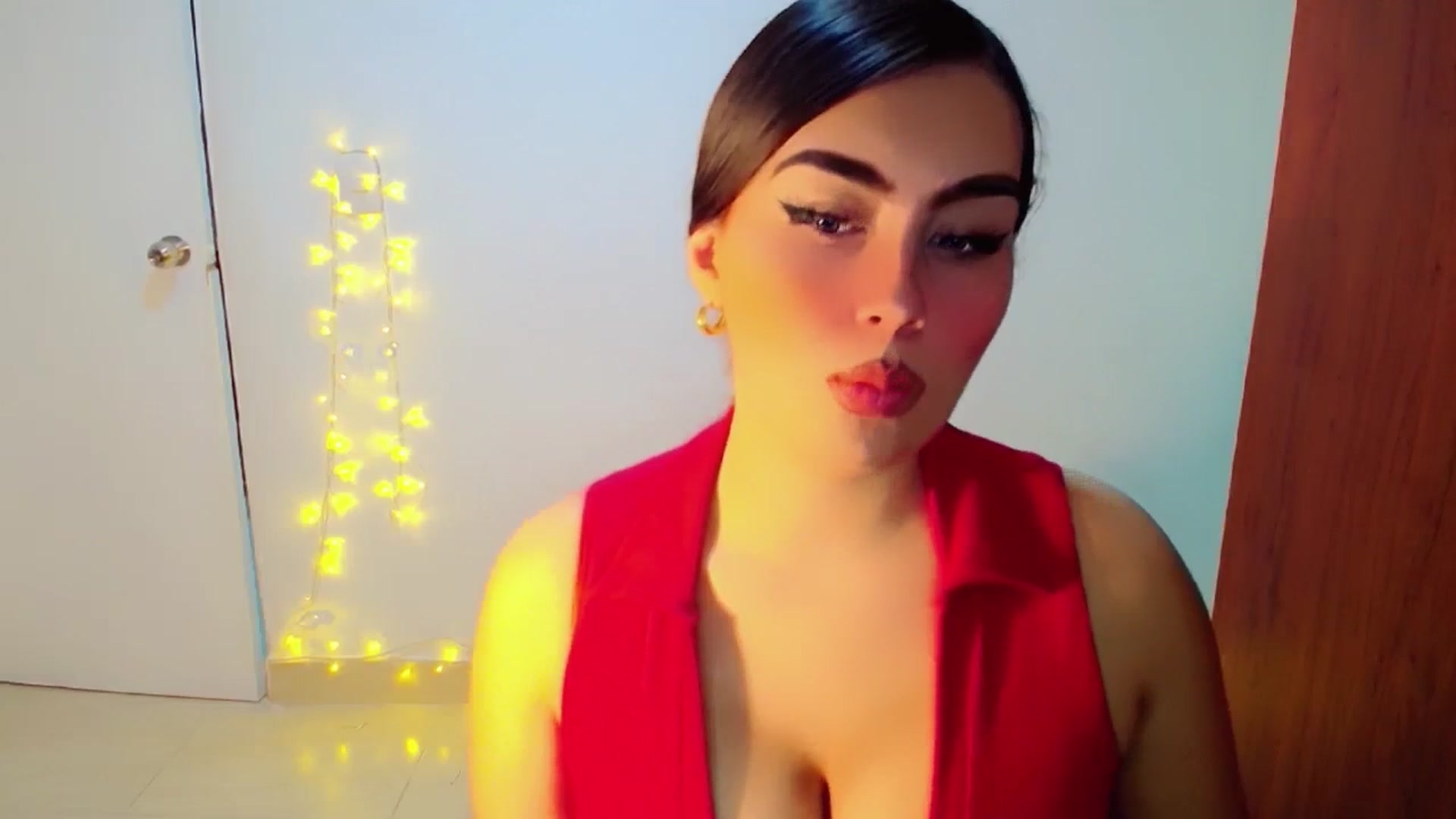 Gallery image thumbnail from YoungGirl's myfreecams stream on, 02/09/2024, 09:23 image 19 of 20
