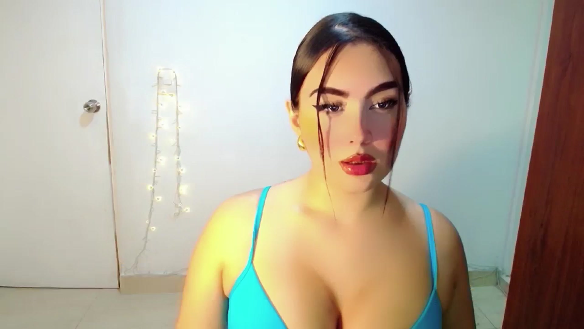 Gallery image thumbnail from YoungGirl's myfreecams stream on, 03/19/2024, 09:19 image 8 of 20
