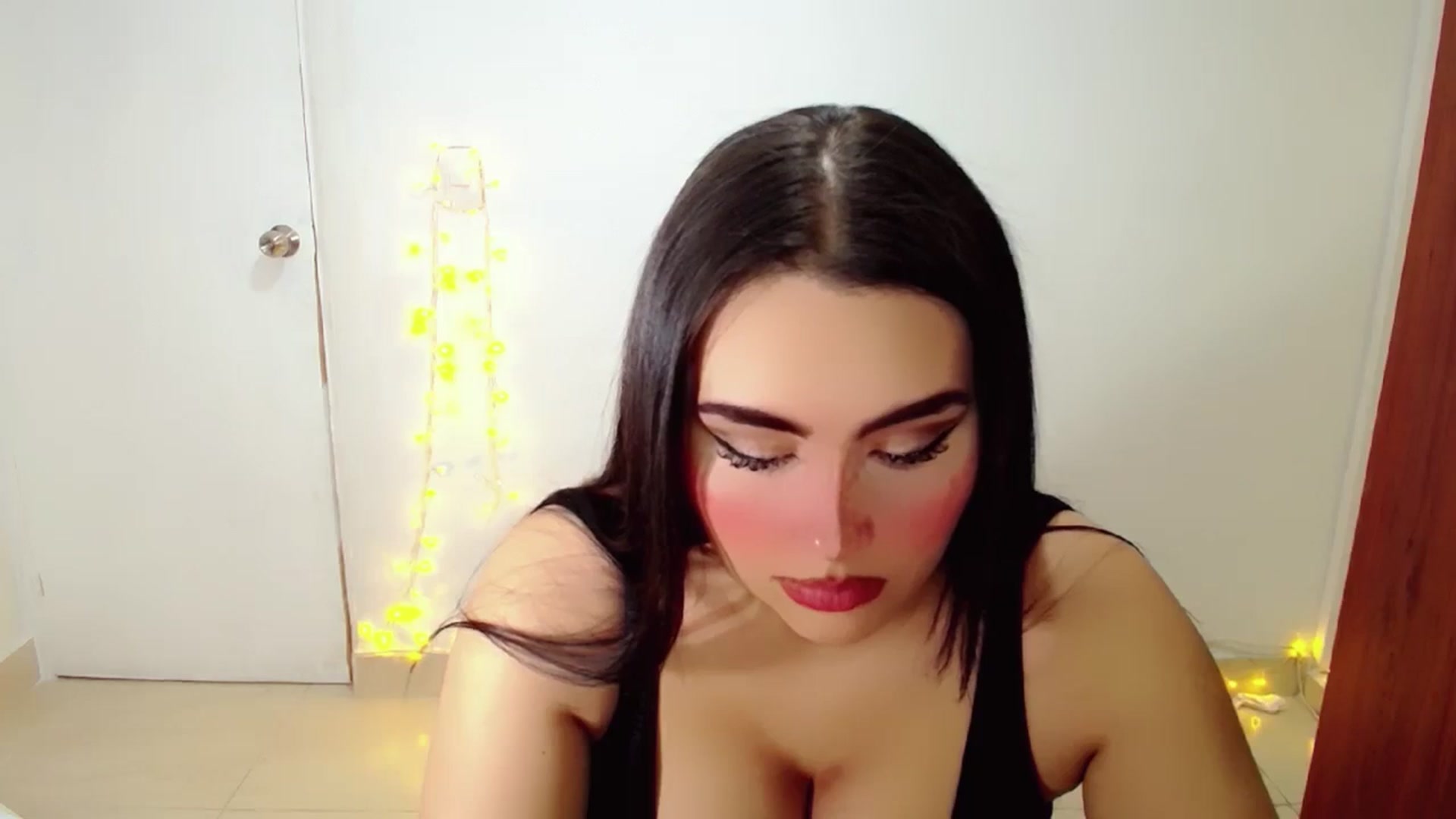 Gallery image thumbnail from YoungGirl's myfreecams stream on, 03/22/2024, 08:23 image 14 of 20
