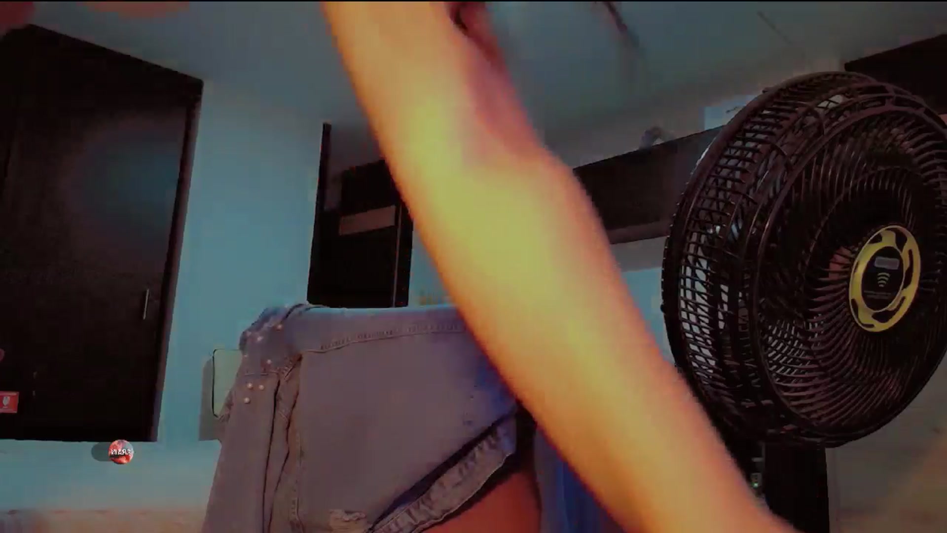 Gallery image thumbnail from YoungGirl's myfreecams stream on, 04/22/2024, 06:20 image 18 of 20
