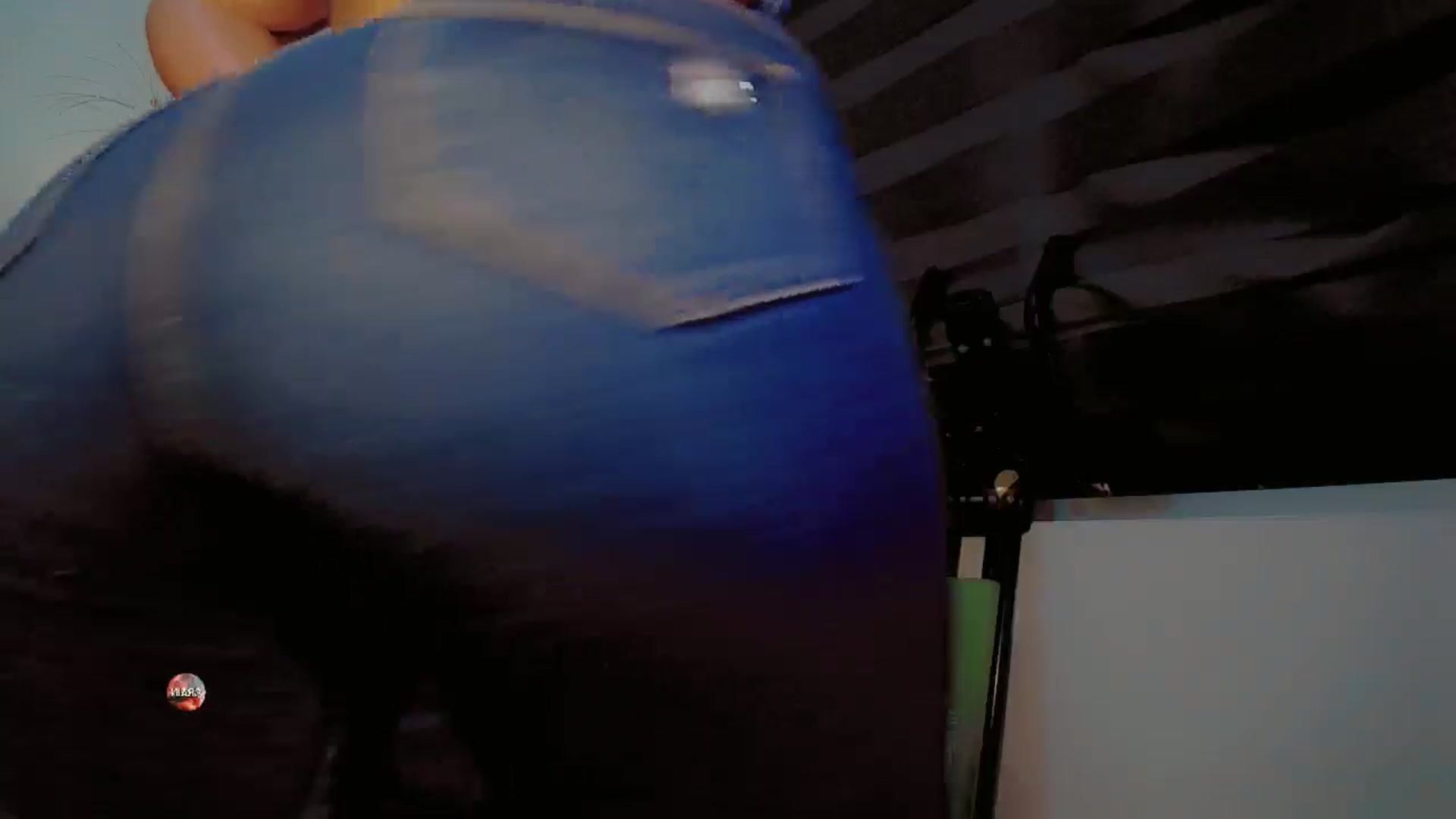 Gallery image thumbnail from YoungGirl's myfreecams stream on, 06/03/2024, 01:05 image 2 of 20