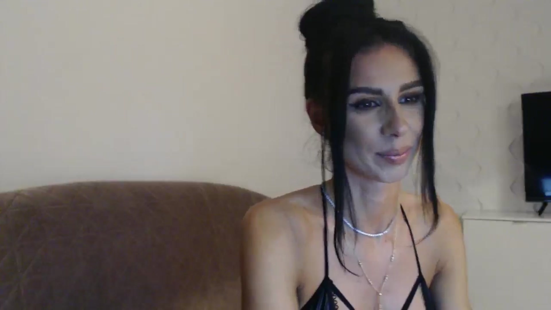 Gallery image thumbnail from YoungLexiSexy's myfreecams stream on, 12/19/2024, 01:07 image 15 of 20