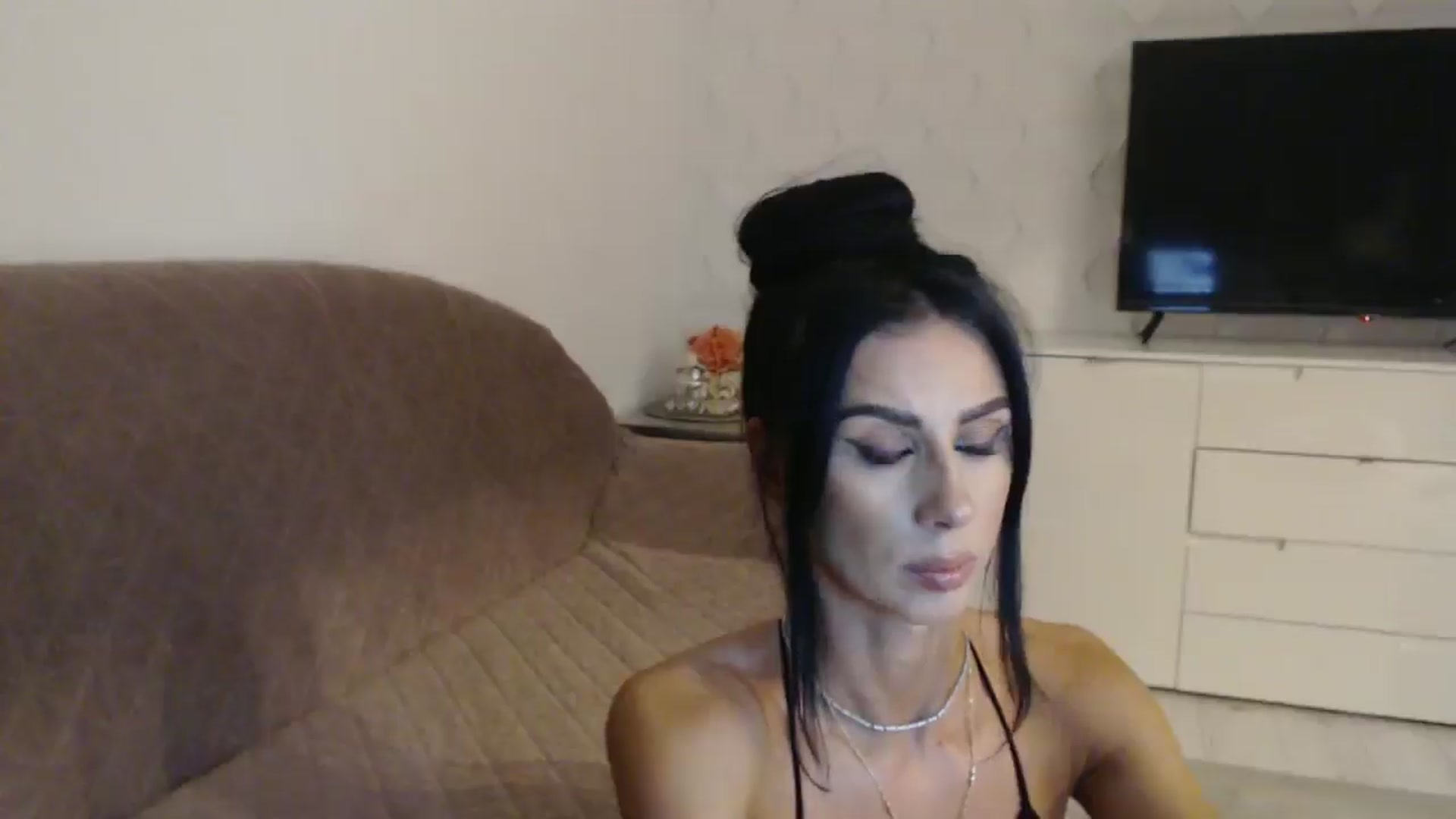 Gallery image thumbnail from YoungLexiSexy's myfreecams stream on, 12/19/2024, 01:07 image 6 of 20