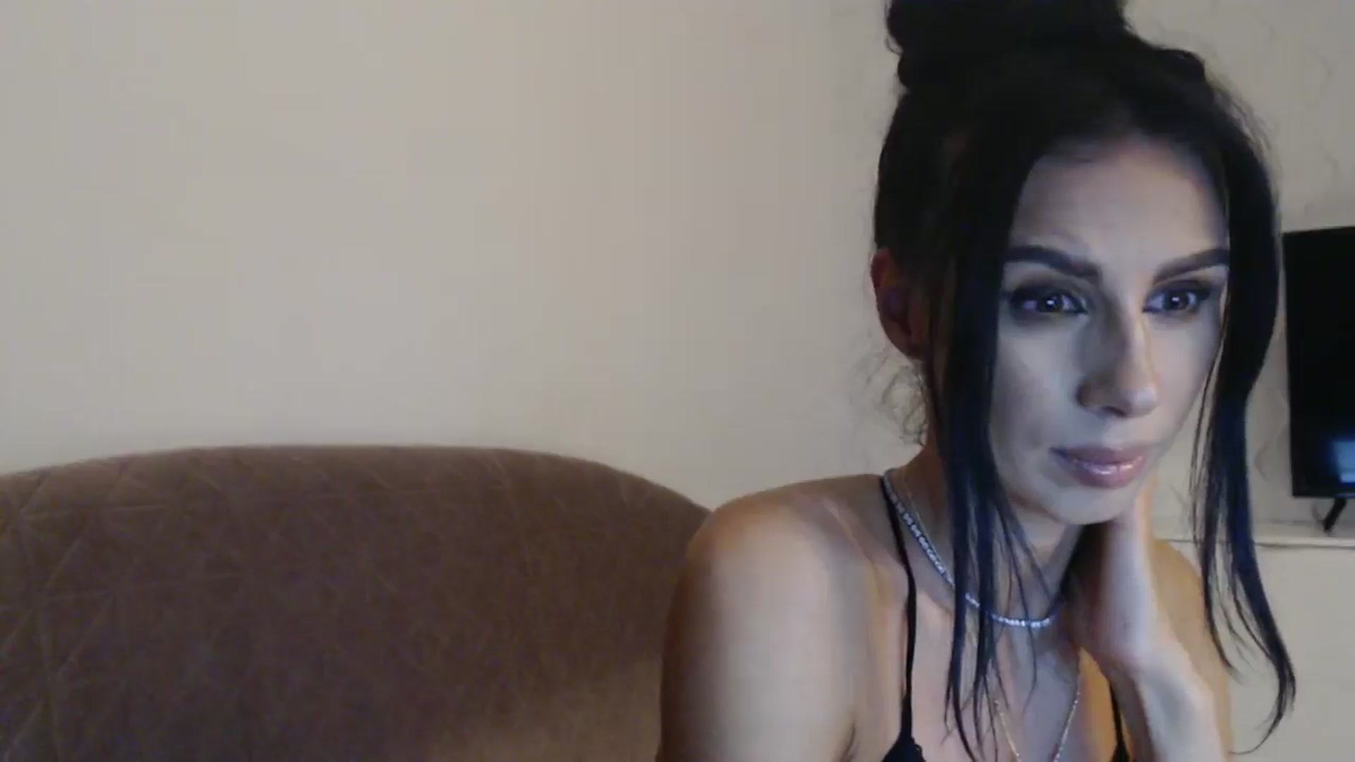 Gallery image thumbnail from YoungLexiSexy's myfreecams stream on, 12/19/2024, 01:07 image 10 of 20