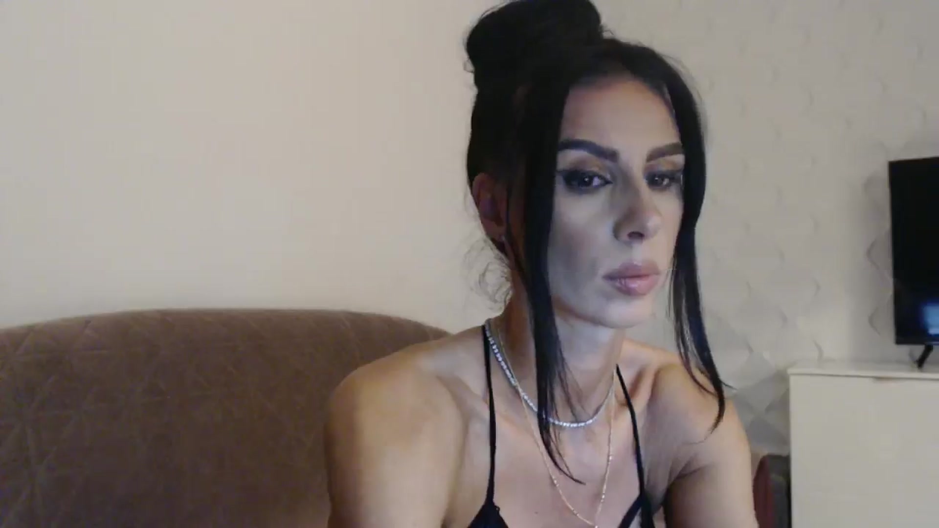 Gallery image thumbnail from YoungLexiSexy's myfreecams stream on, 12/19/2024, 01:07 image 8 of 20