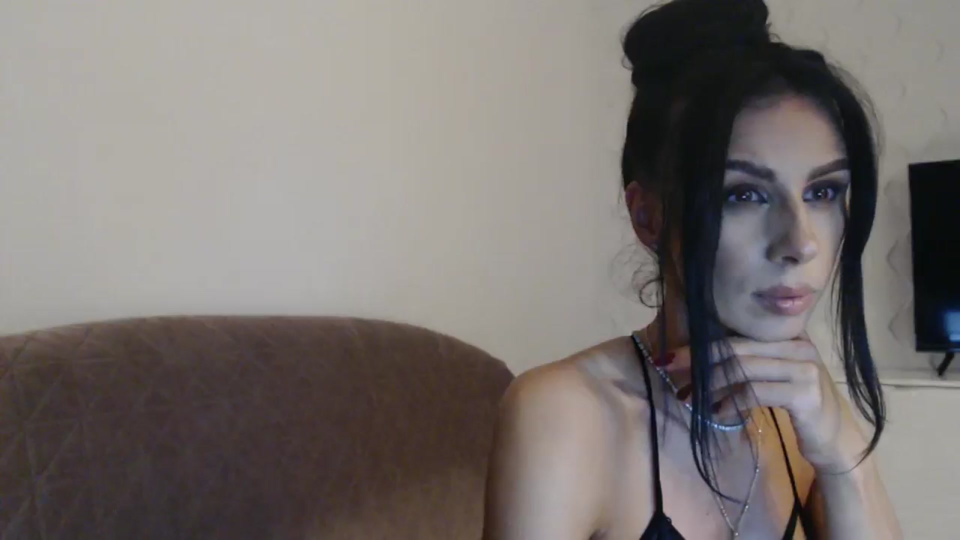 Gallery image thumbnail from YoungLexiSexy's myfreecams stream on, 12/19/2024, 01:07 image 12 of 20