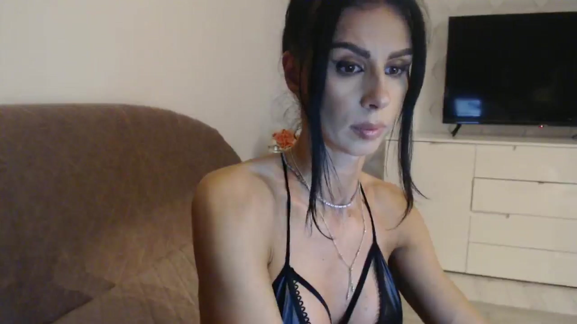 Gallery image thumbnail from YoungLexiSexy's myfreecams stream on, 12/19/2024, 01:07 image 7 of 20