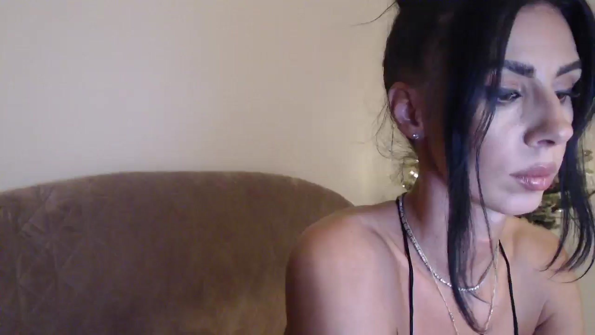 Gallery image thumbnail from YoungLexiSexy's myfreecams stream on, 12/26/2024, 02:23 image 9 of 20