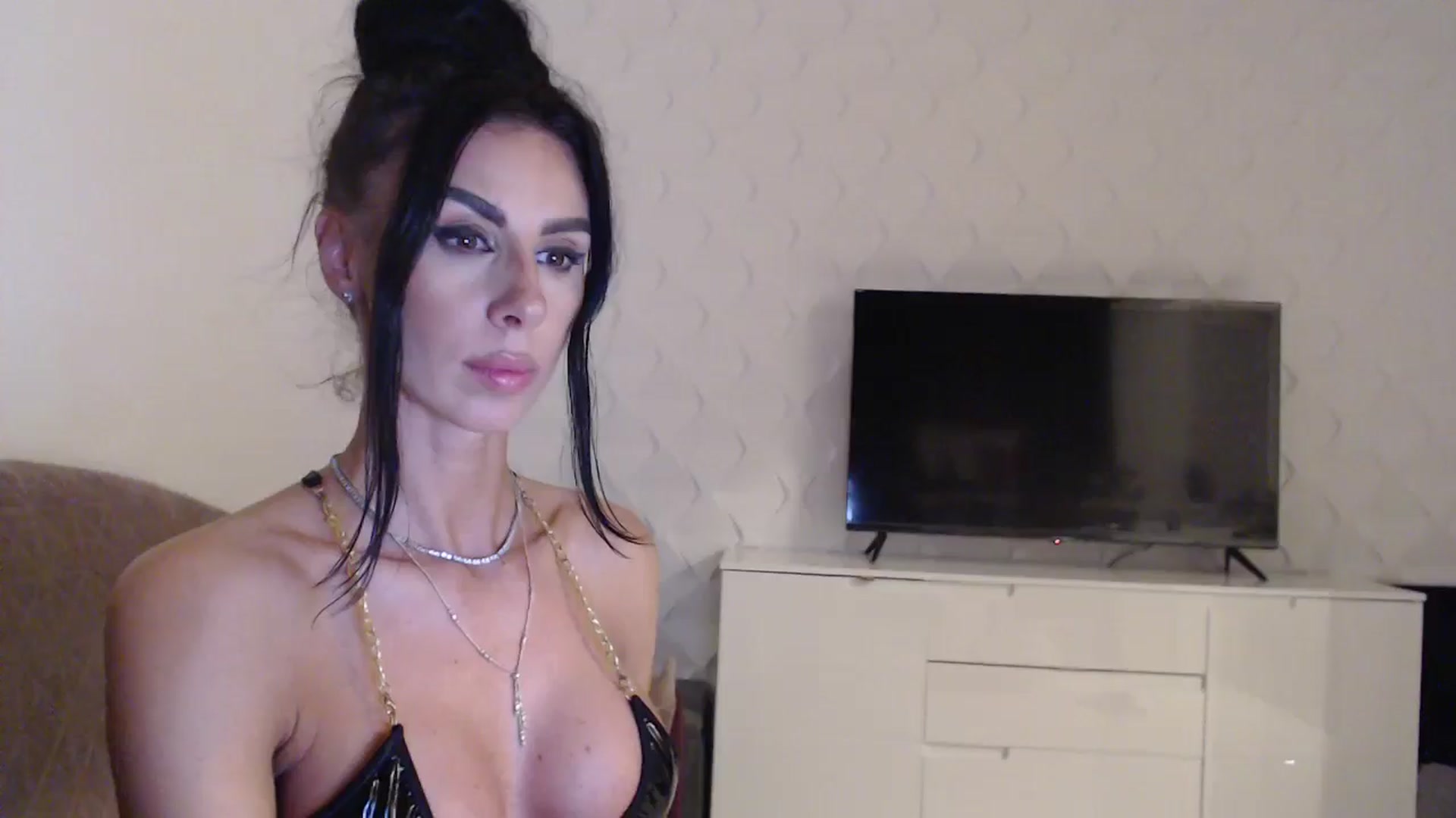 Gallery image thumbnail from YoungLexiSexy's myfreecams stream on, 01/11/2025, 02:28 image 17 of 20