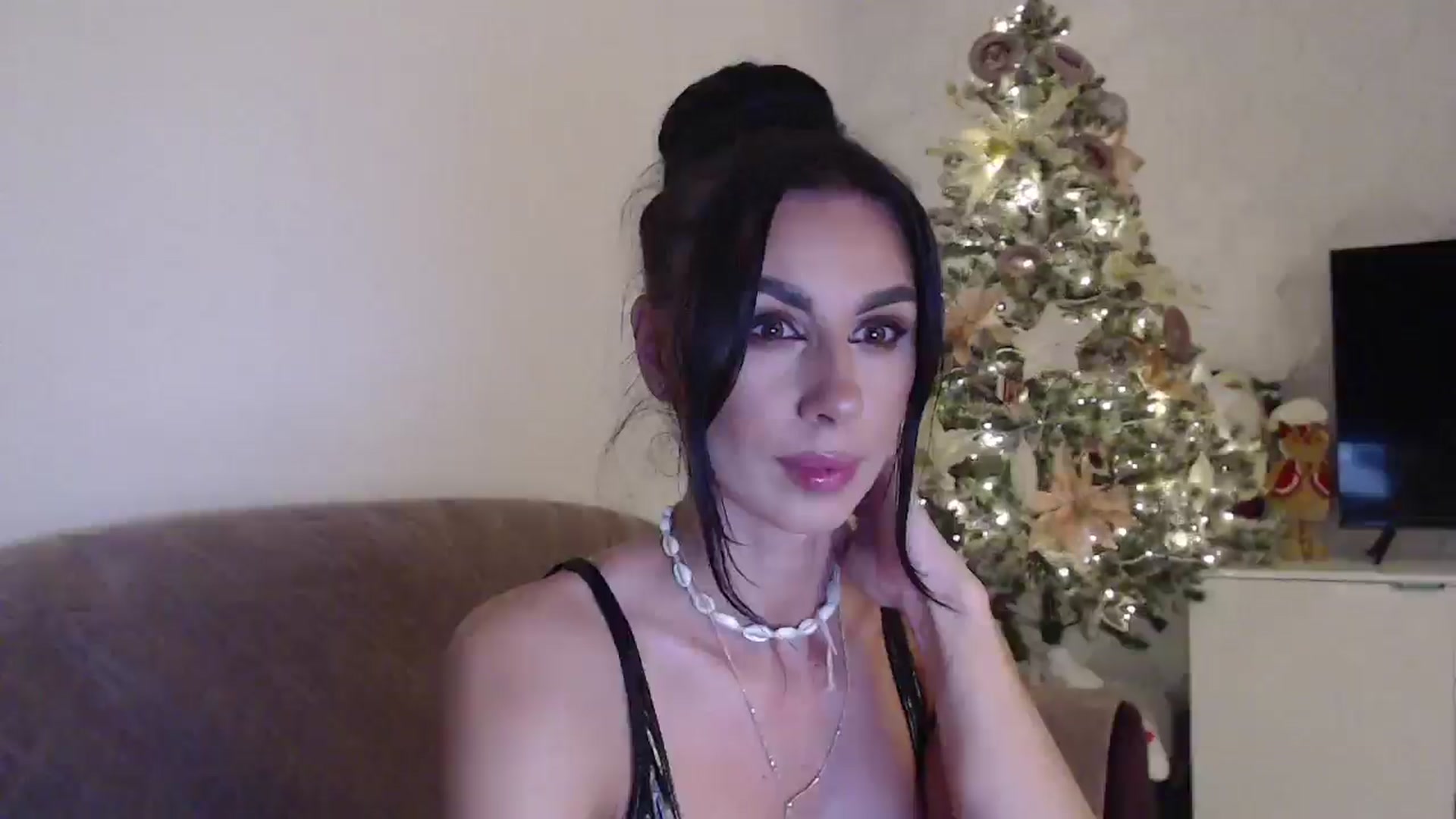 Gallery image thumbnail from YoungLexiSexy's myfreecams stream on, 01/15/2026, 02:30 image 11 of 20