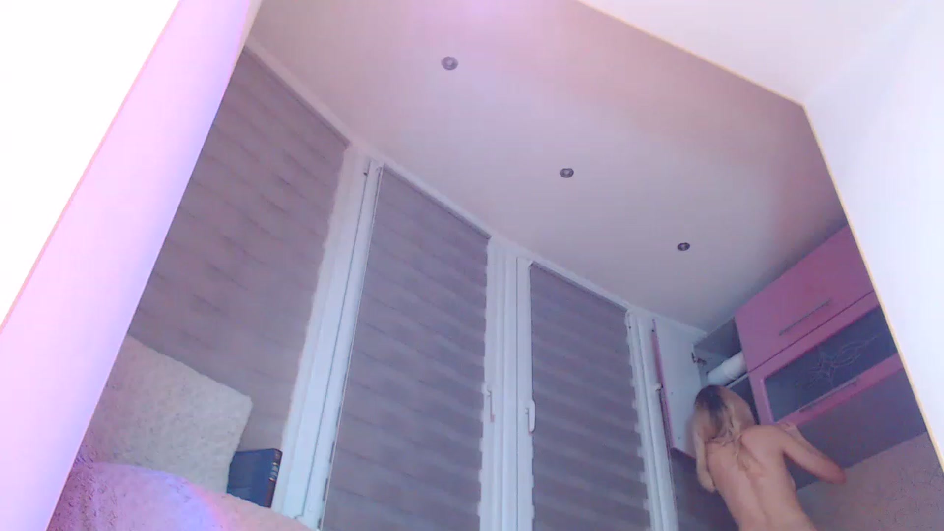 Gallery image thumbnail from YoungLilMary's myfreecams stream on, 12/05/2022, 24:01 image 13 of 20