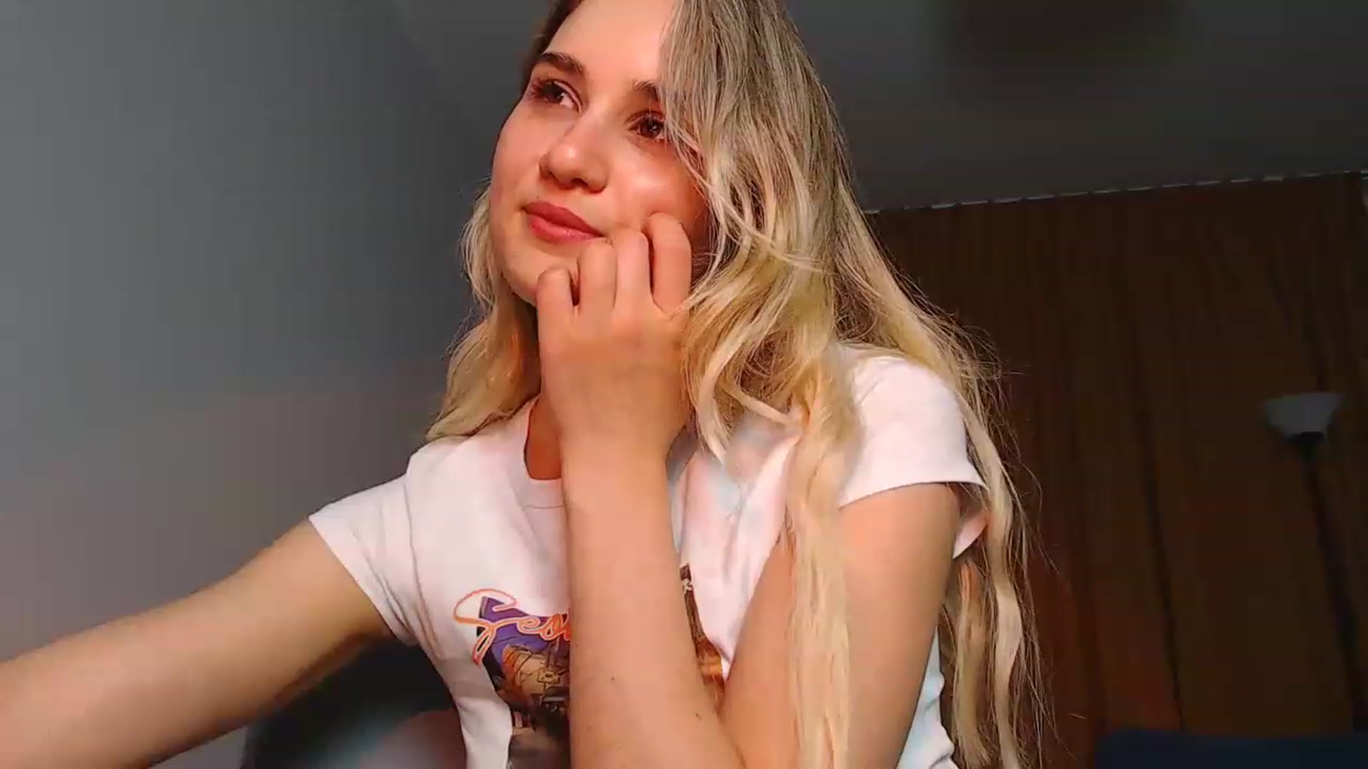 Gallery image thumbnail from YoungLilMary's myfreecams stream on, 06/25/2023, 01:46 image 13 of 20