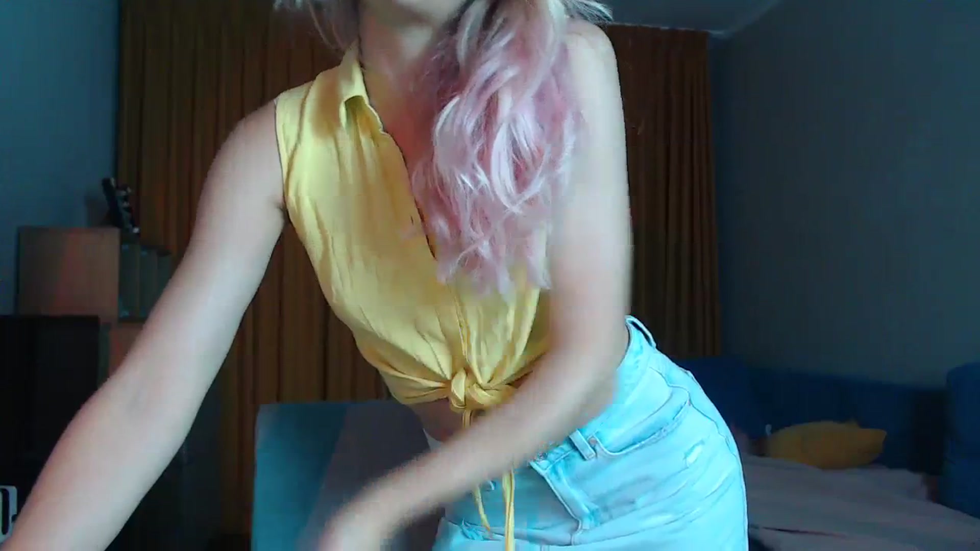 Gallery image thumbnail from YoungLilMary's myfreecams stream on, 07/22/2023, 23:05 image 7 of 20
