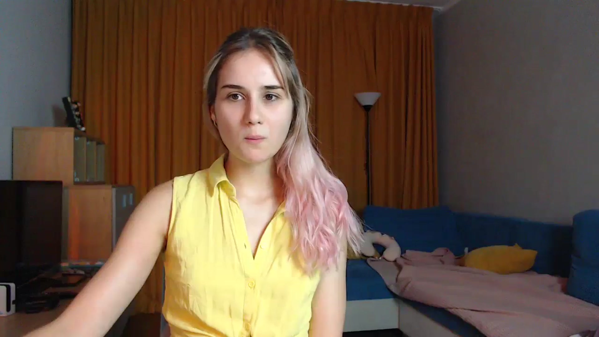Gallery image thumbnail from YoungLilMary's myfreecams stream on, 07/22/2023, 23:05 image 10 of 20