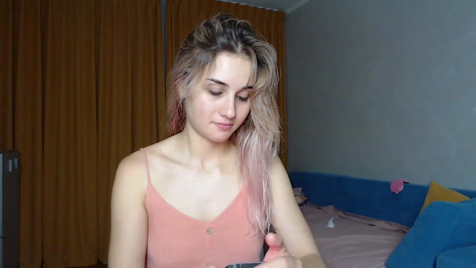 Gallery image thumbnail from YoungLilMary's myfreecams stream on, 07/26/2023, 24:35 image 8 of 20