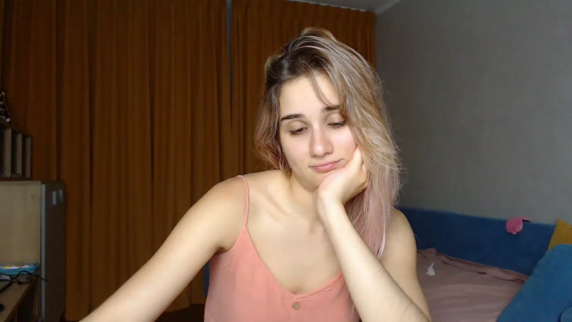 Gallery image thumbnail from YoungLilMary's myfreecams stream on, 07/26/2023, 24:35 image 10 of 20