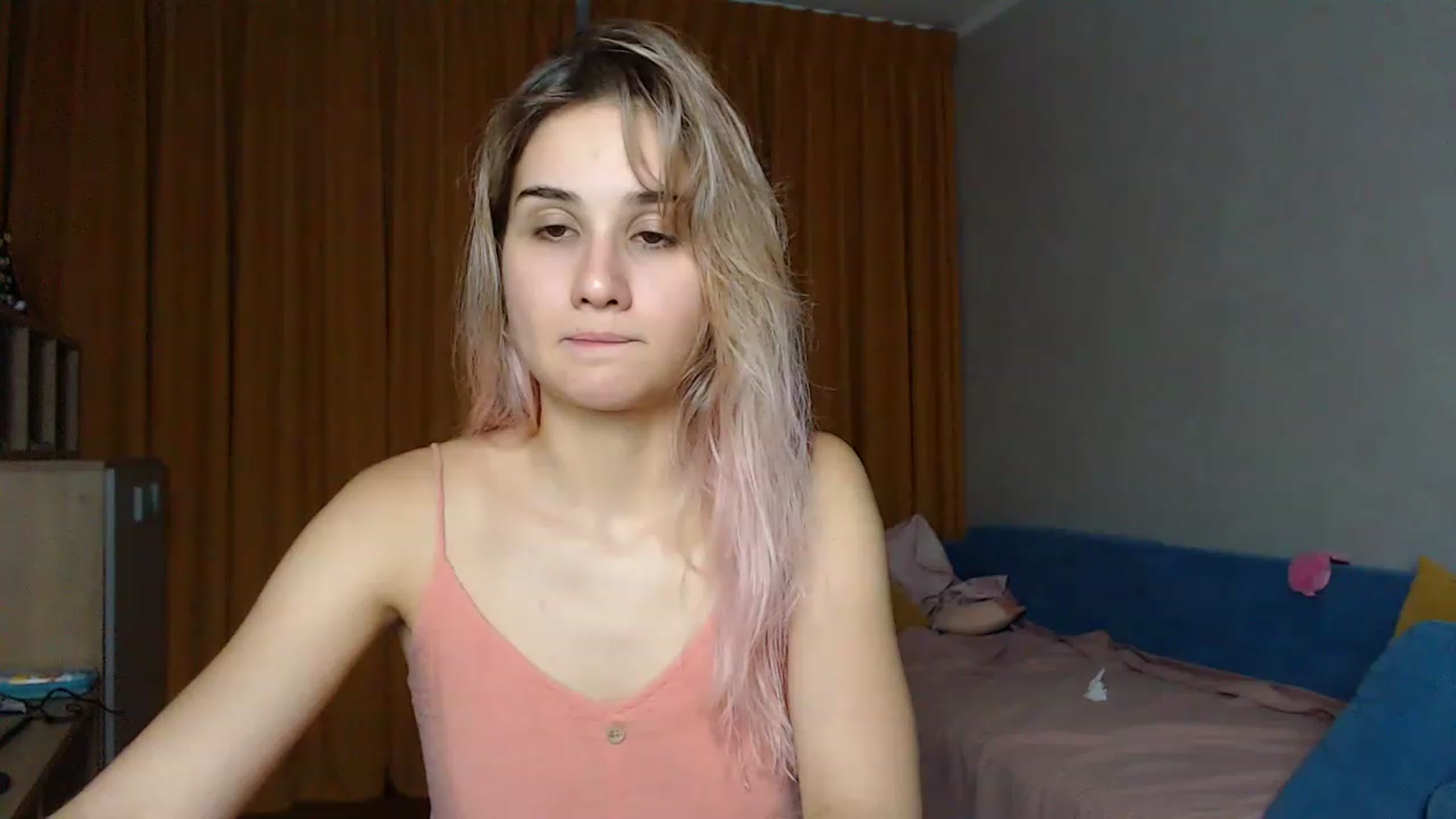 Gallery image thumbnail from YoungLilMary's myfreecams stream on, 07/26/2023, 24:35 image 15 of 20