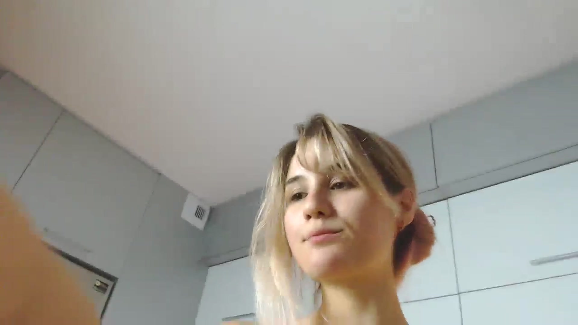 Gallery image thumbnail from YoungLilMary's myfreecams stream on, 07/30/2023, 24:20 image 10 of 20