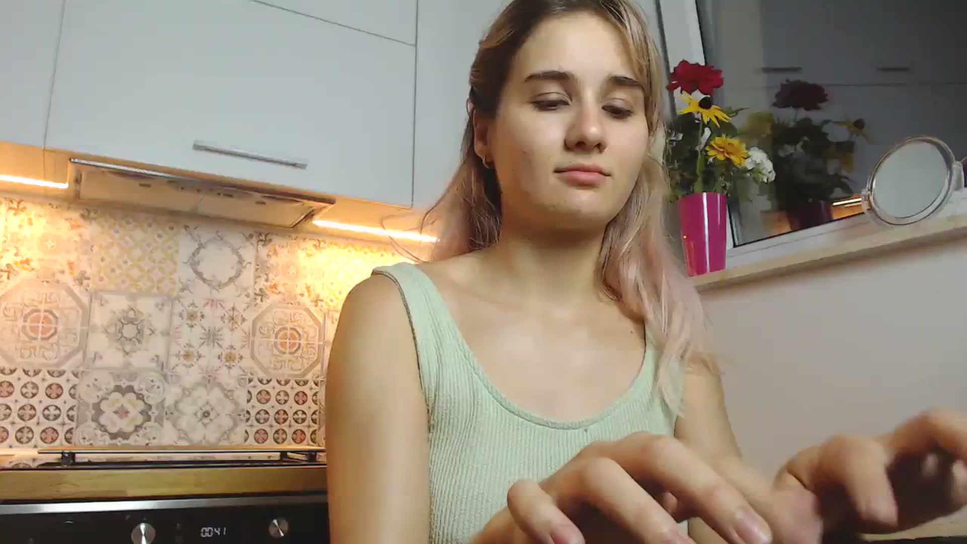 Gallery image thumbnail from YoungLilMary's myfreecams stream on, 07/30/2023, 23:49 image 19 of 20