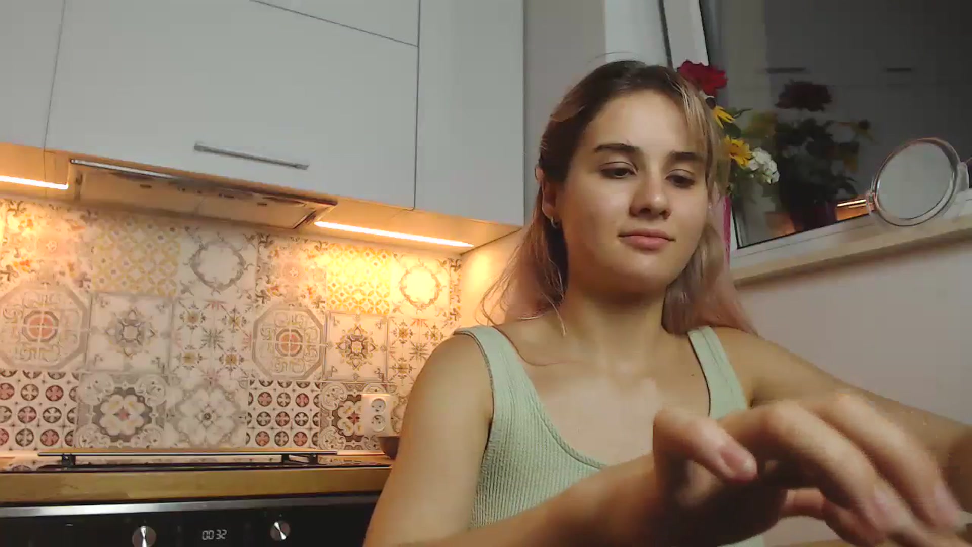 Gallery image thumbnail from YoungLilMary's myfreecams stream on, 07/30/2023, 23:49 image 16 of 20