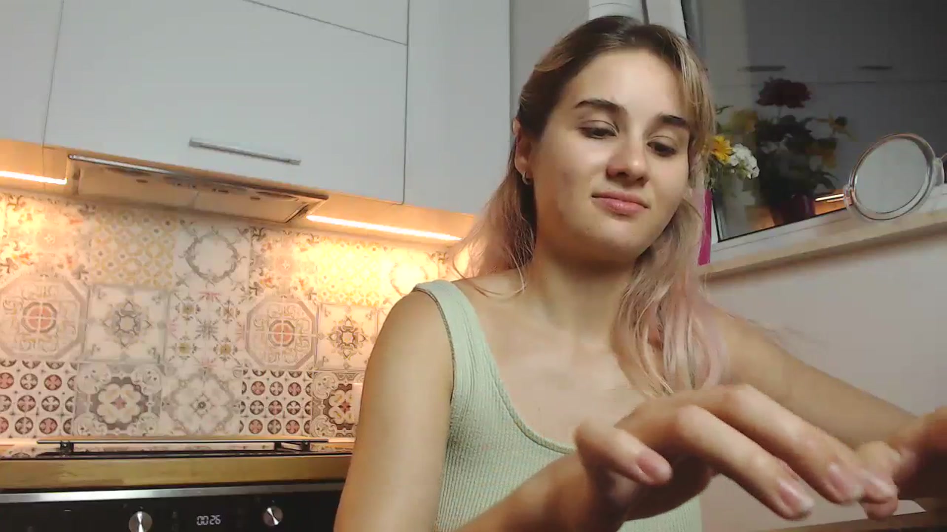 Gallery image thumbnail from YoungLilMary's myfreecams stream on, 07/30/2023, 23:49 image 14 of 20