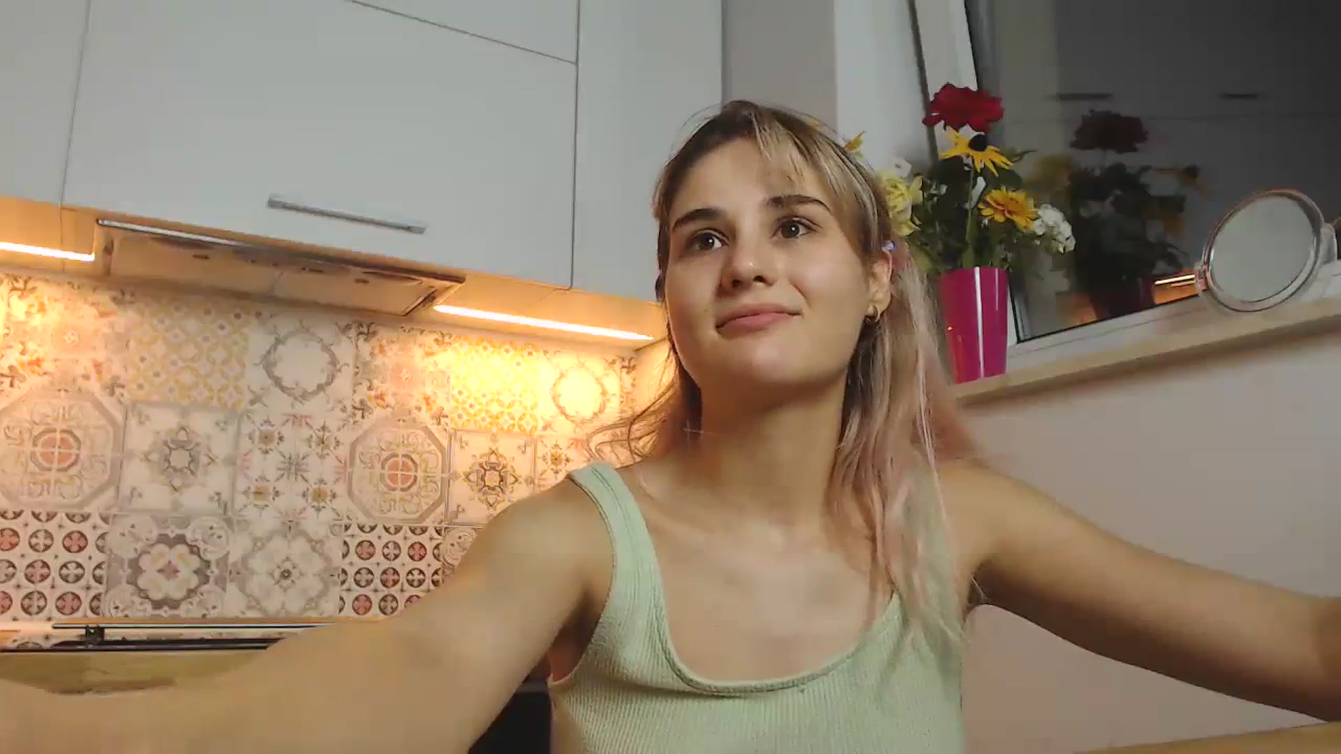 Gallery image thumbnail from YoungLilMary's myfreecams stream on, 07/30/2023, 23:49 image 17 of 20