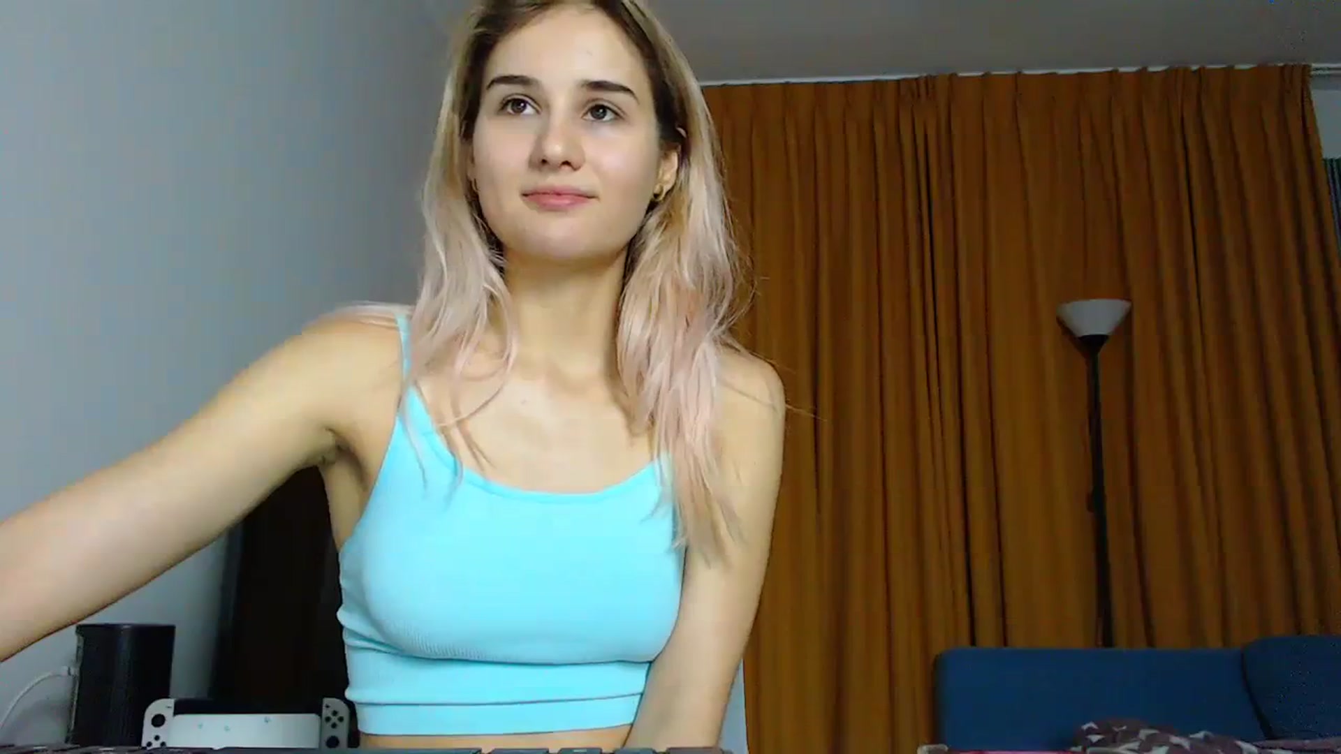 Gallery image thumbnail from YoungLilMary's myfreecams stream on, 08/06/2023, 23:40 image 16 of 20