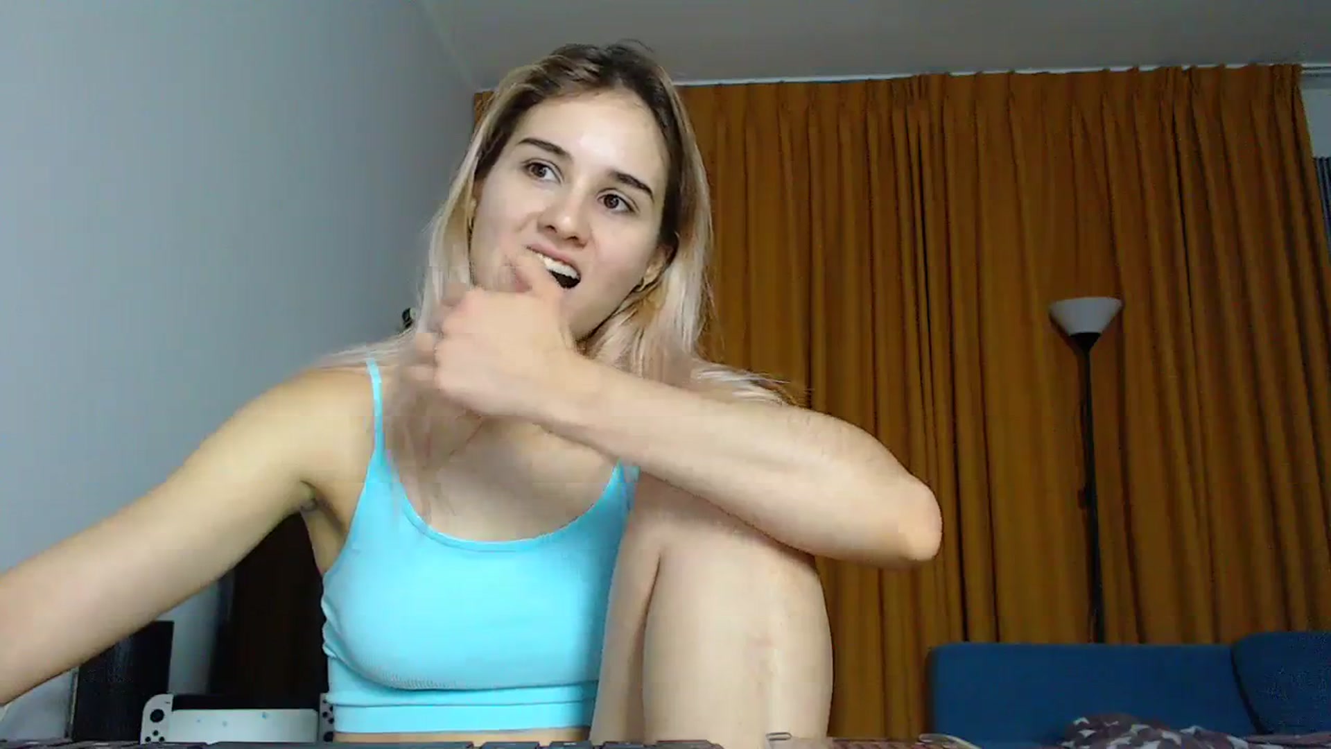 Gallery image thumbnail from YoungLilMary's myfreecams stream on, 08/06/2023, 23:40 image 15 of 20