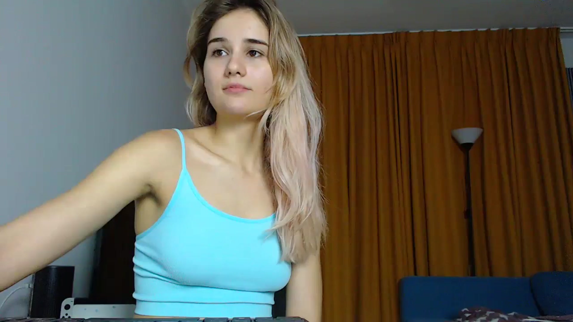 Gallery image thumbnail from YoungLilMary's myfreecams stream on, 08/06/2023, 23:40 image 5 of 20