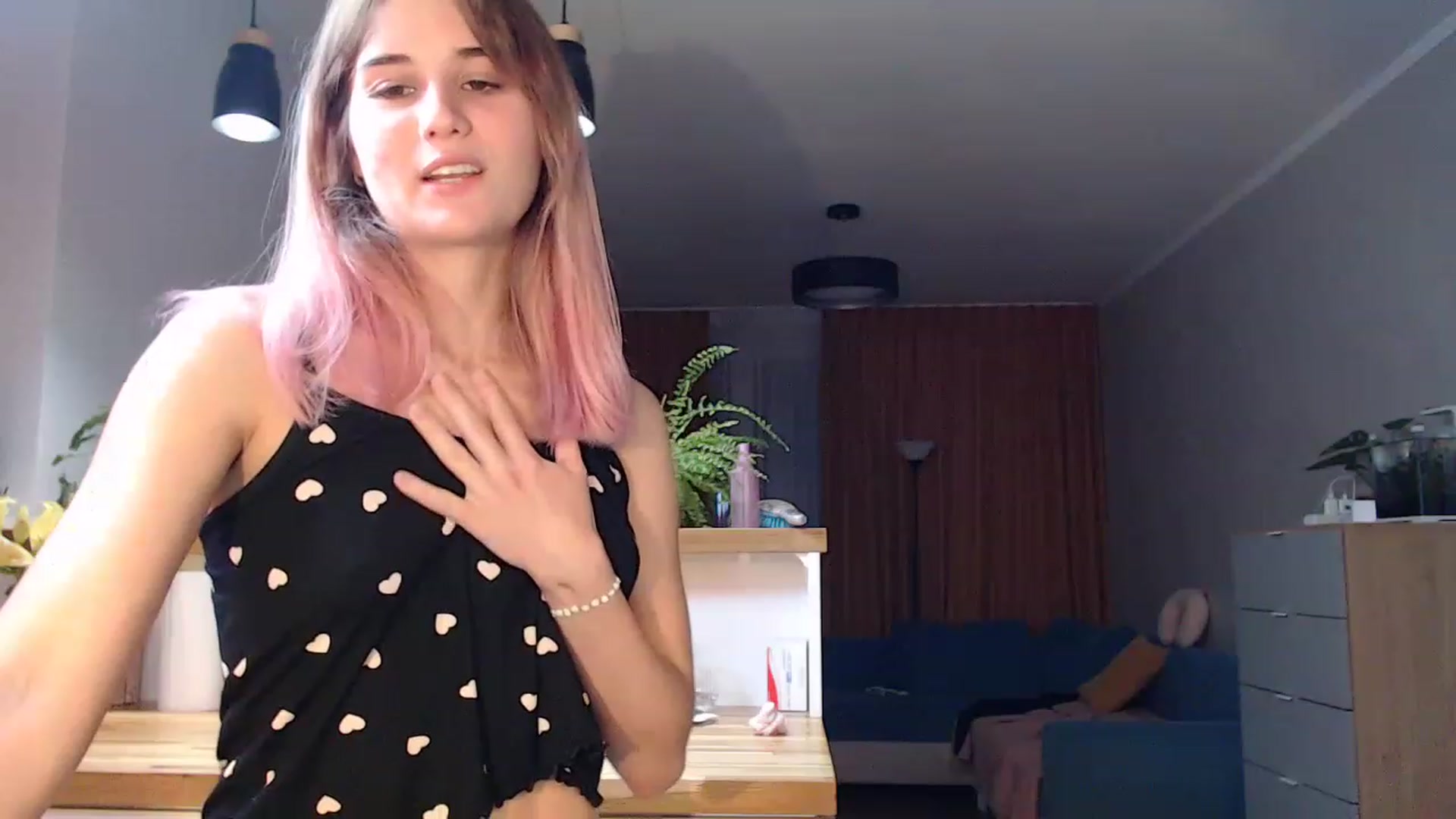 Gallery image thumbnail from YoungLilMary's myfreecams stream on, 09/04/2023, 24:55 image 8 of 20