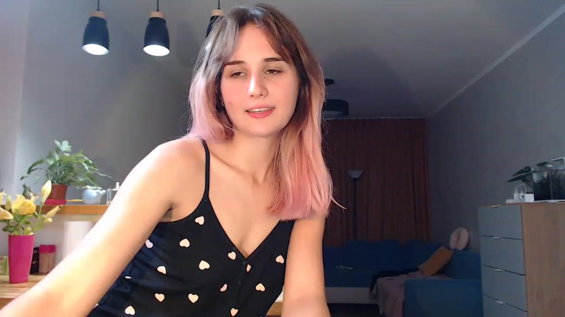 Gallery image thumbnail from YoungLilMary's myfreecams stream on, 09/04/2023, 24:55 image 2 of 20