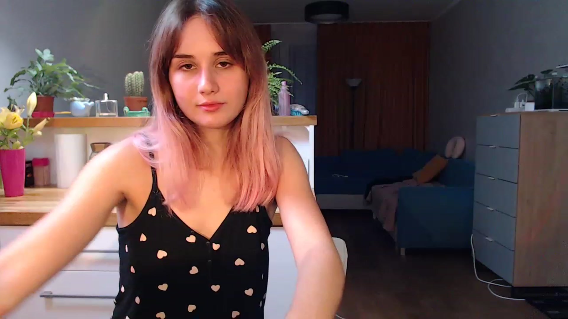 Gallery image thumbnail from YoungLilMary's myfreecams stream on, 09/04/2023, 24:55 image 20 of 20