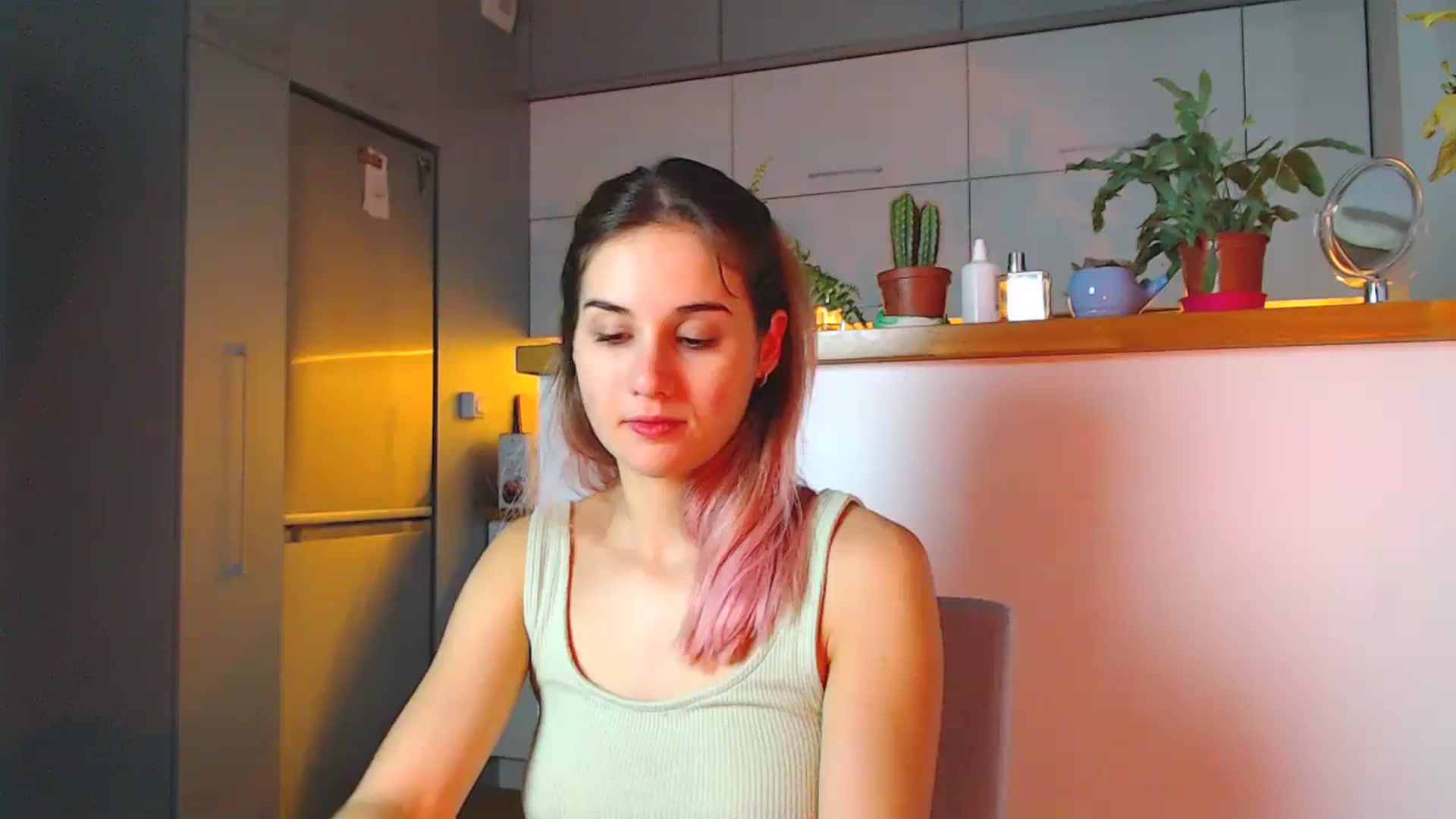 Gallery image thumbnail from YoungLilMary's myfreecams stream on, 09/09/2023, 01:14 image 1 of 20