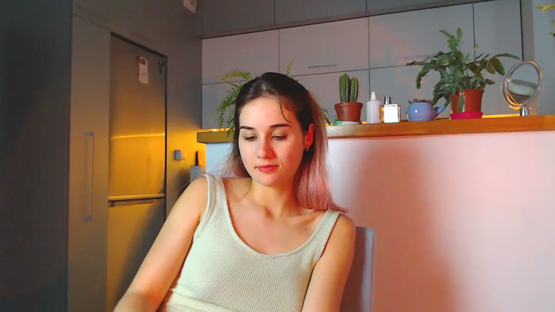 Gallery image thumbnail from YoungLilMary's myfreecams stream on, 09/09/2023, 01:14 image 16 of 20