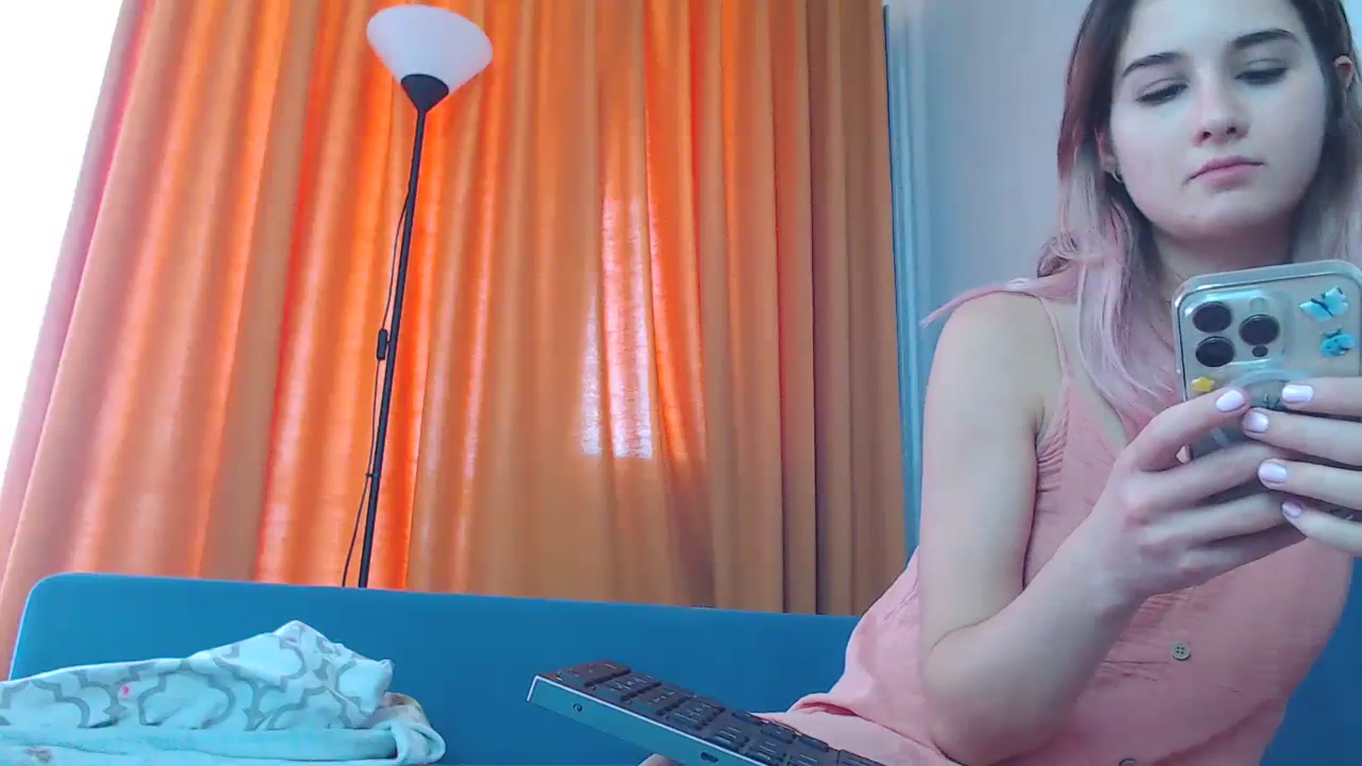 Gallery image thumbnail from YoungLilMary's myfreecams stream on, 09/27/2023, 11:08 image 19 of 20