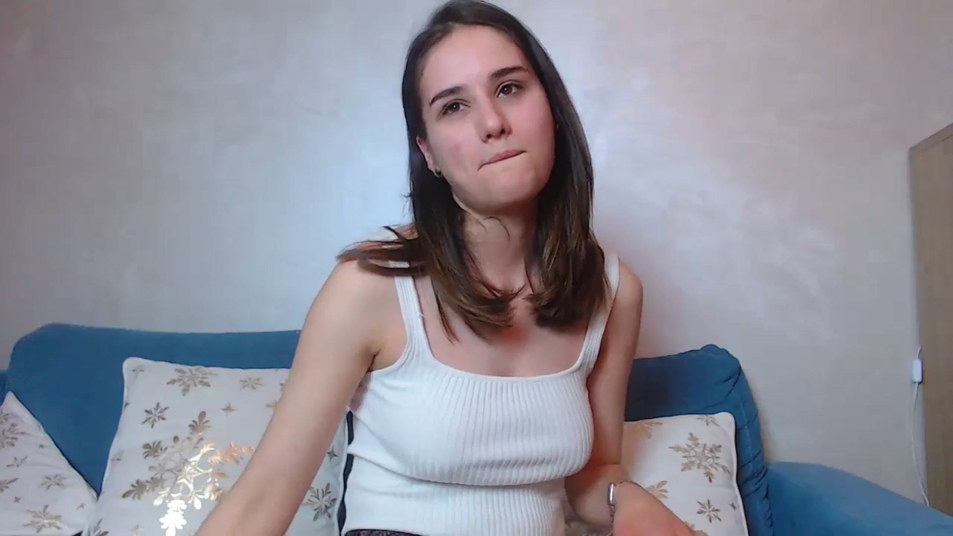 Gallery image thumbnail from YoungLilMary's myfreecams stream on, 05/20/2024, 23:28 image 11 of 20