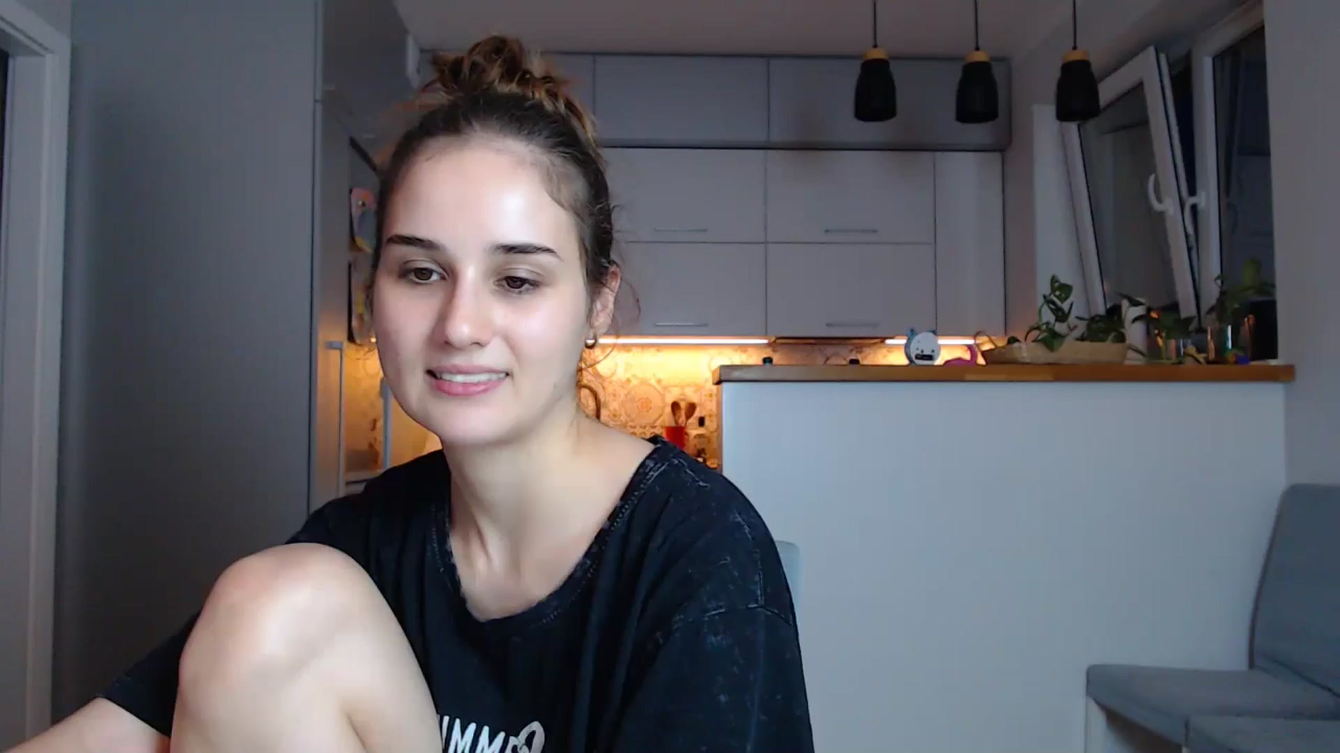 Gallery image thumbnail from YoungLilMary's myfreecams stream on, 08/08/2024, 03:13 image 13 of 20