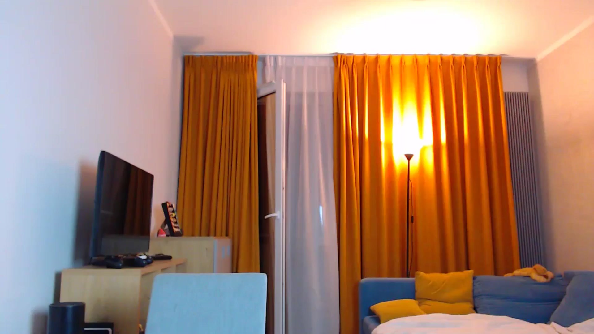 Gallery image thumbnail from YoungLilMary's myfreecams stream on, 08/21/2024, 24:28 image 17 of 20