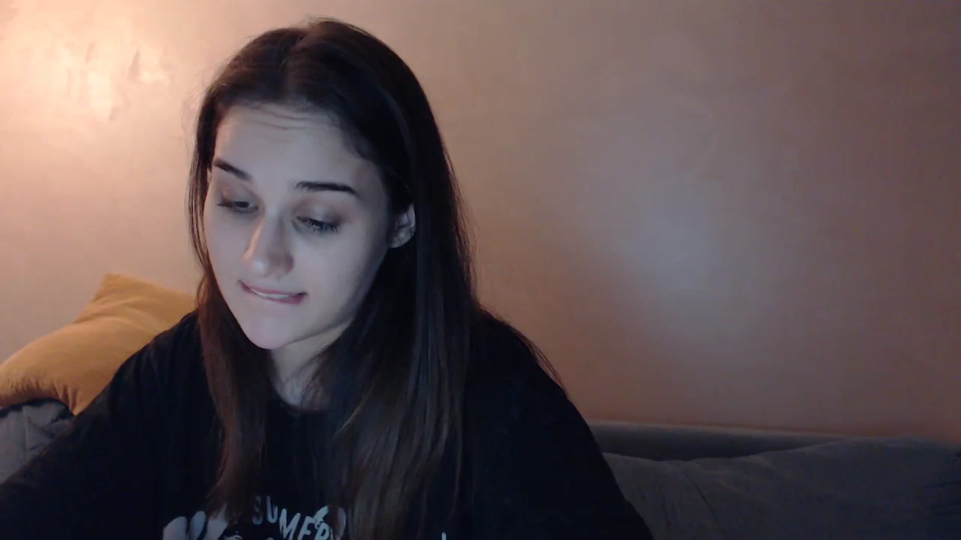 Gallery image thumbnail from YoungLilMary's myfreecams stream on, 09/02/2024, 02:22 image 14 of 20