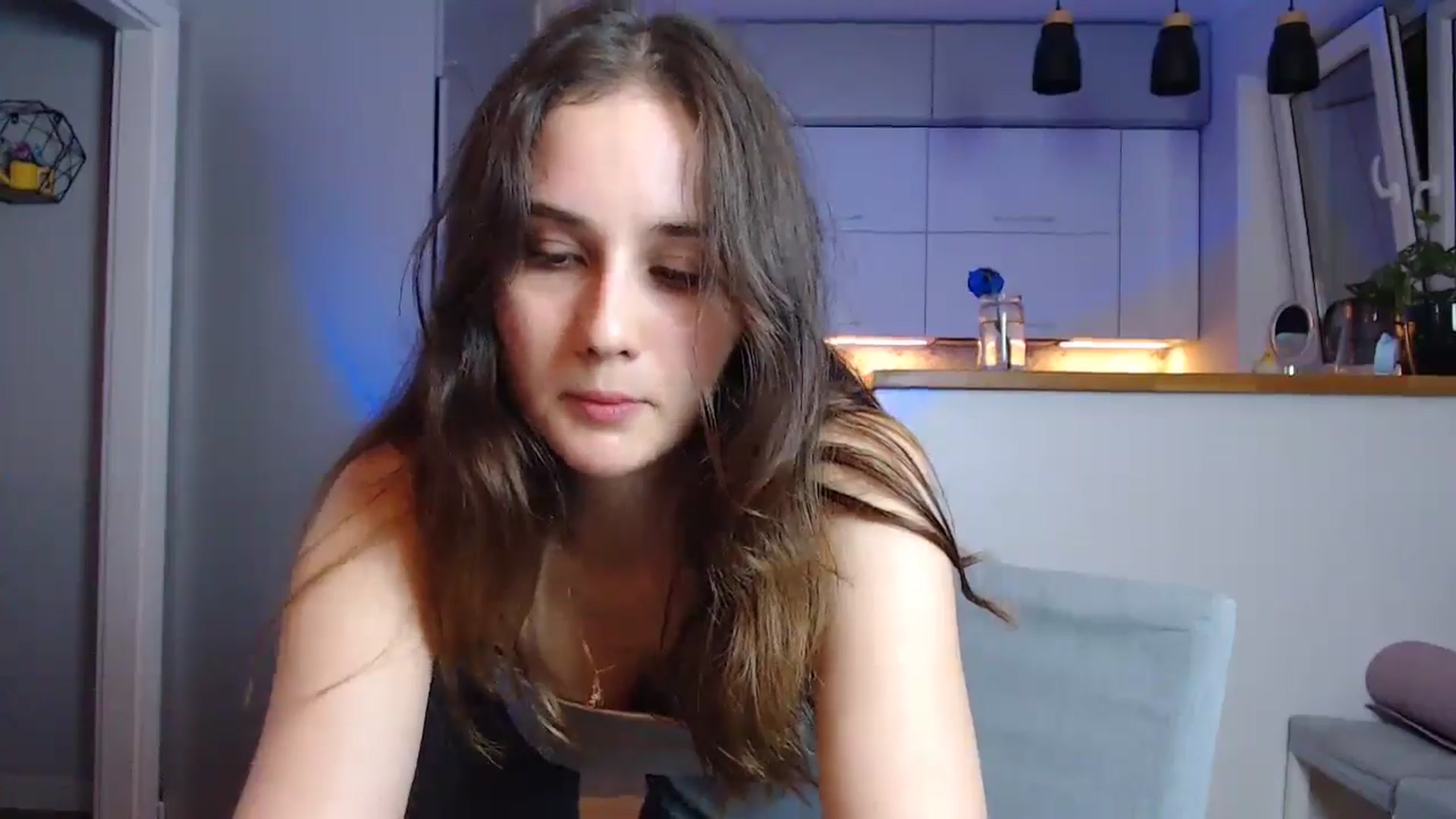 Gallery image thumbnail from YoungLilMary's myfreecams stream on, 09/11/2024, 23:22 image 6 of 20