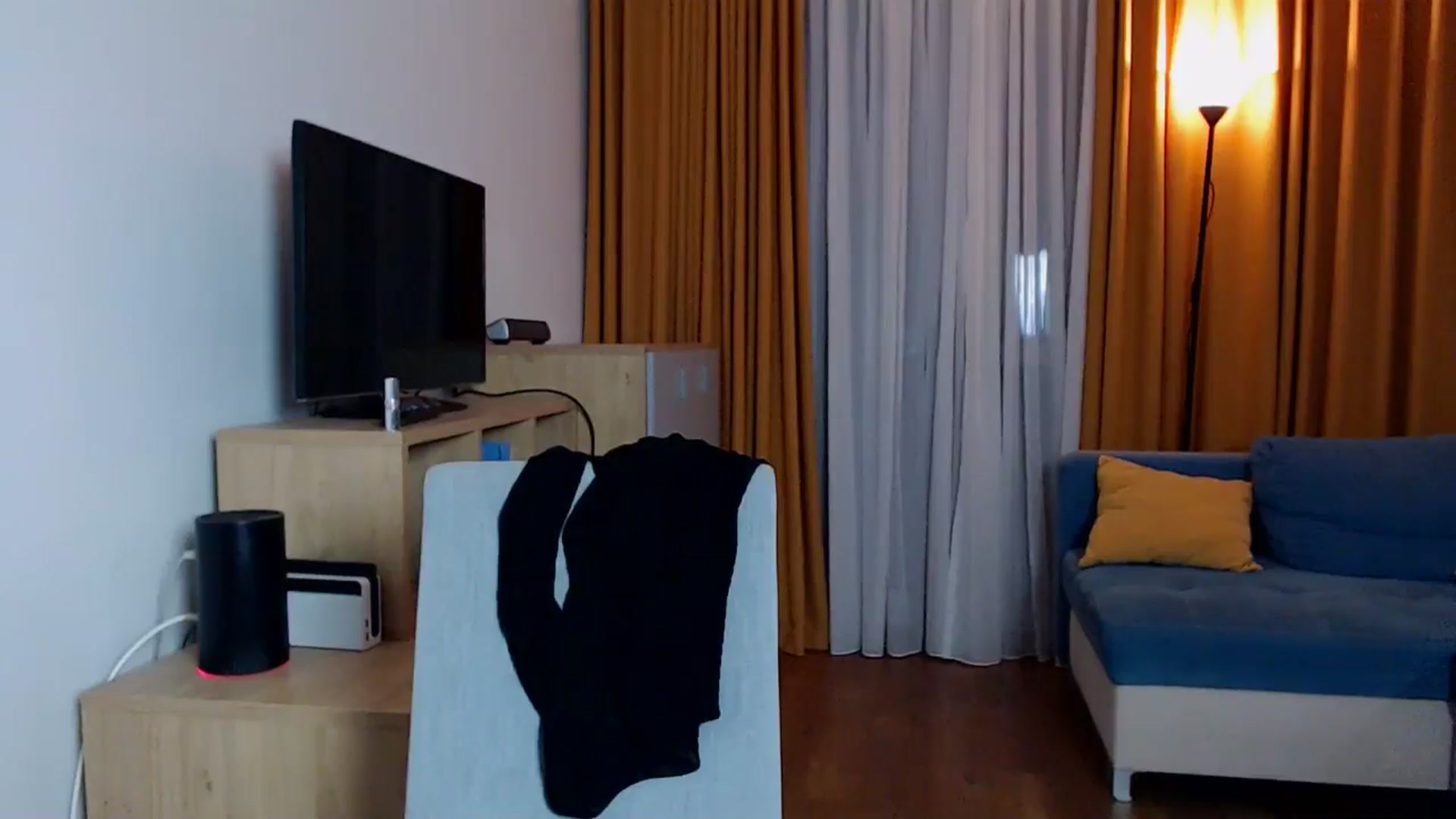 Gallery image thumbnail from YoungLilMary's myfreecams stream on, 09/15/2024, 24:40 image 10 of 20