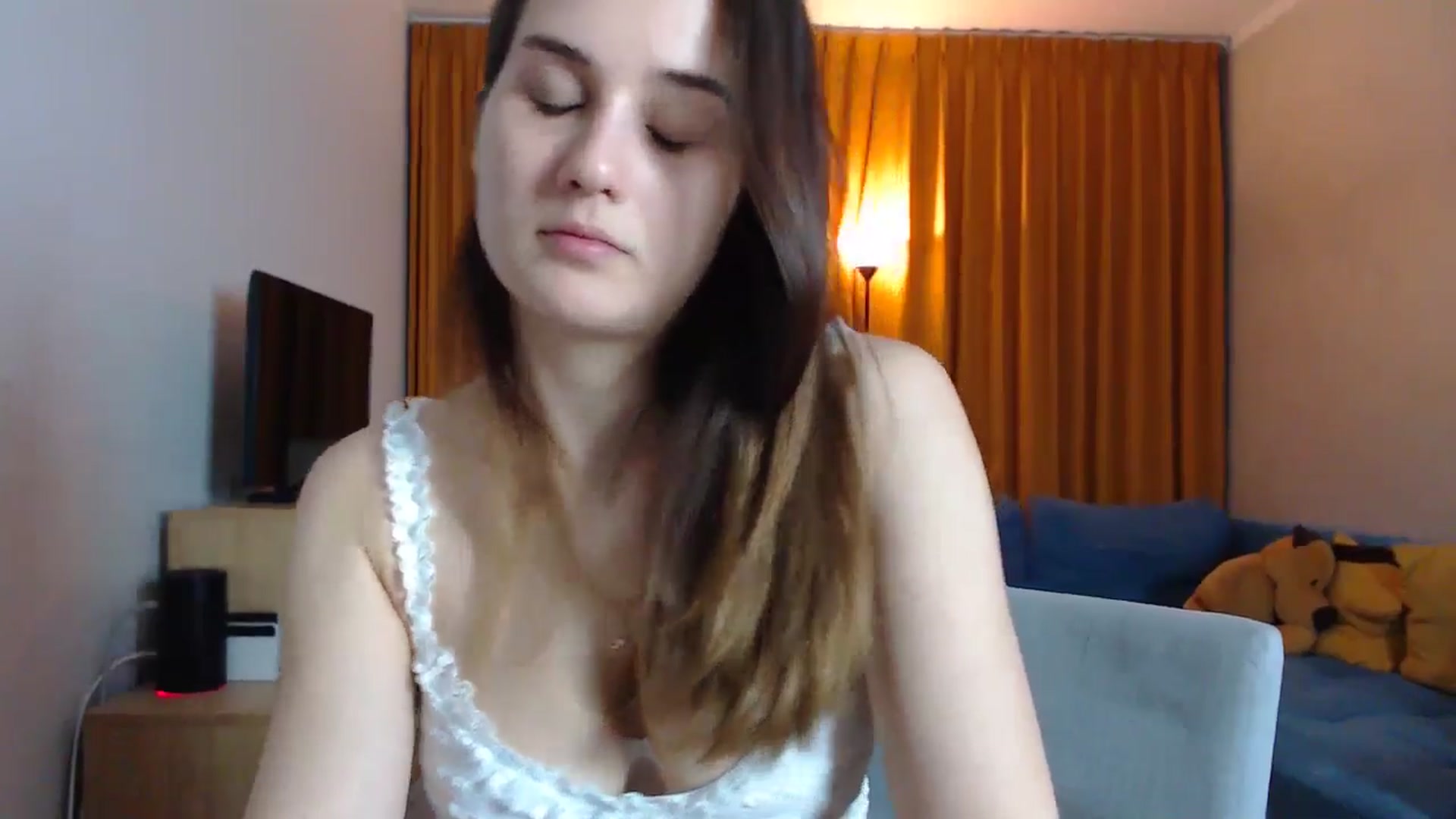 Gallery image thumbnail from YoungLilMary's myfreecams stream on, 10/06/2024, 01:22 image 10 of 20