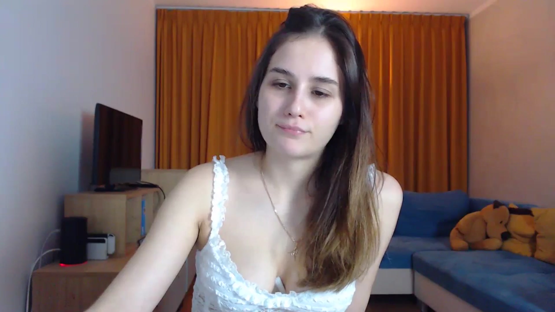 Gallery image thumbnail from YoungLilMary's myfreecams stream on, 10/06/2024, 01:22 image 4 of 20