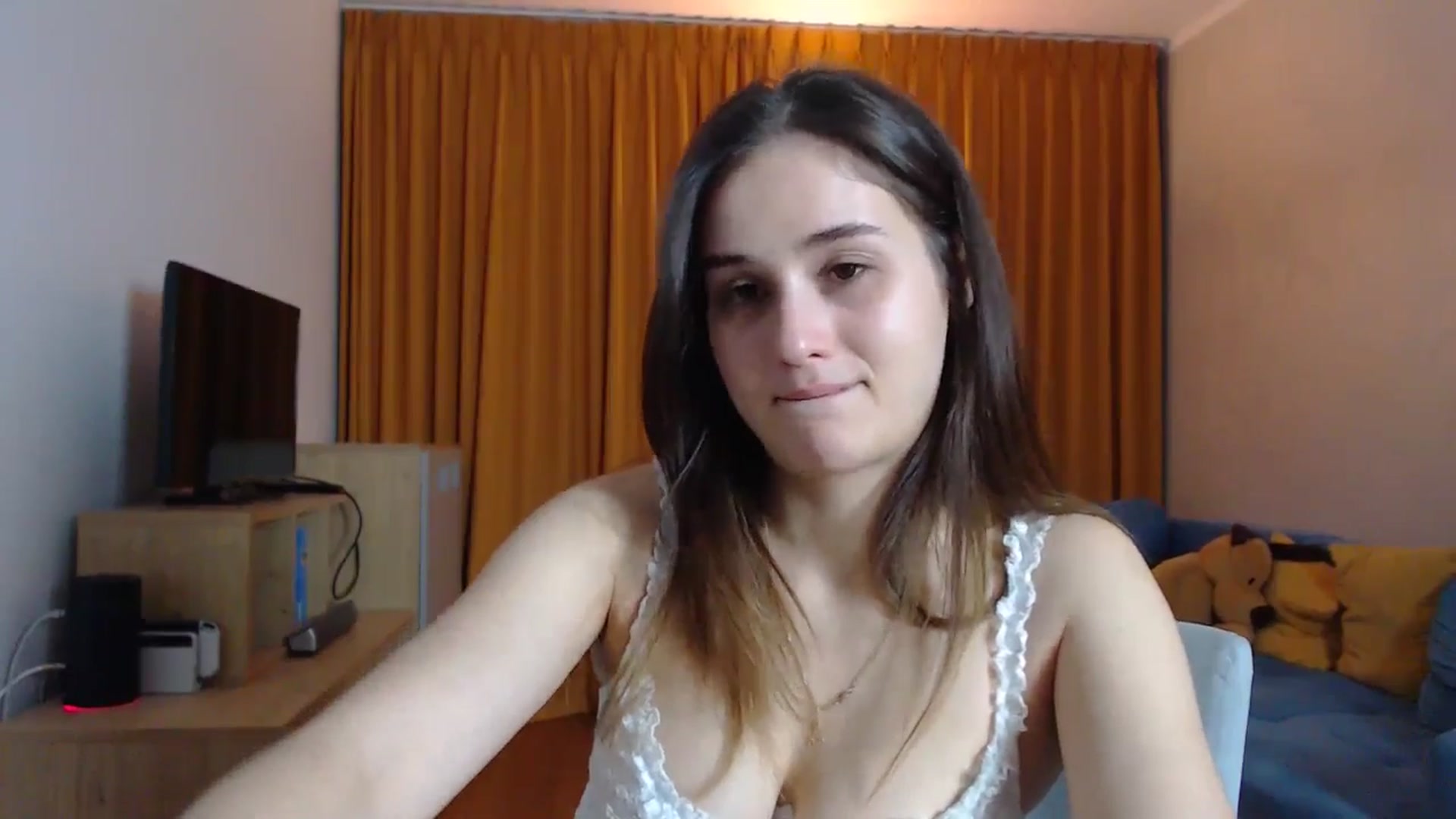 Gallery image thumbnail from YoungLilMary's myfreecams stream on, 10/06/2024, 01:22 image 15 of 20